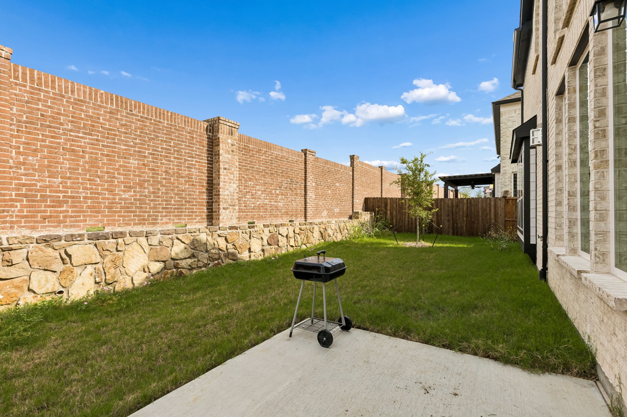2443 Bussey Drive Irving TX 75062