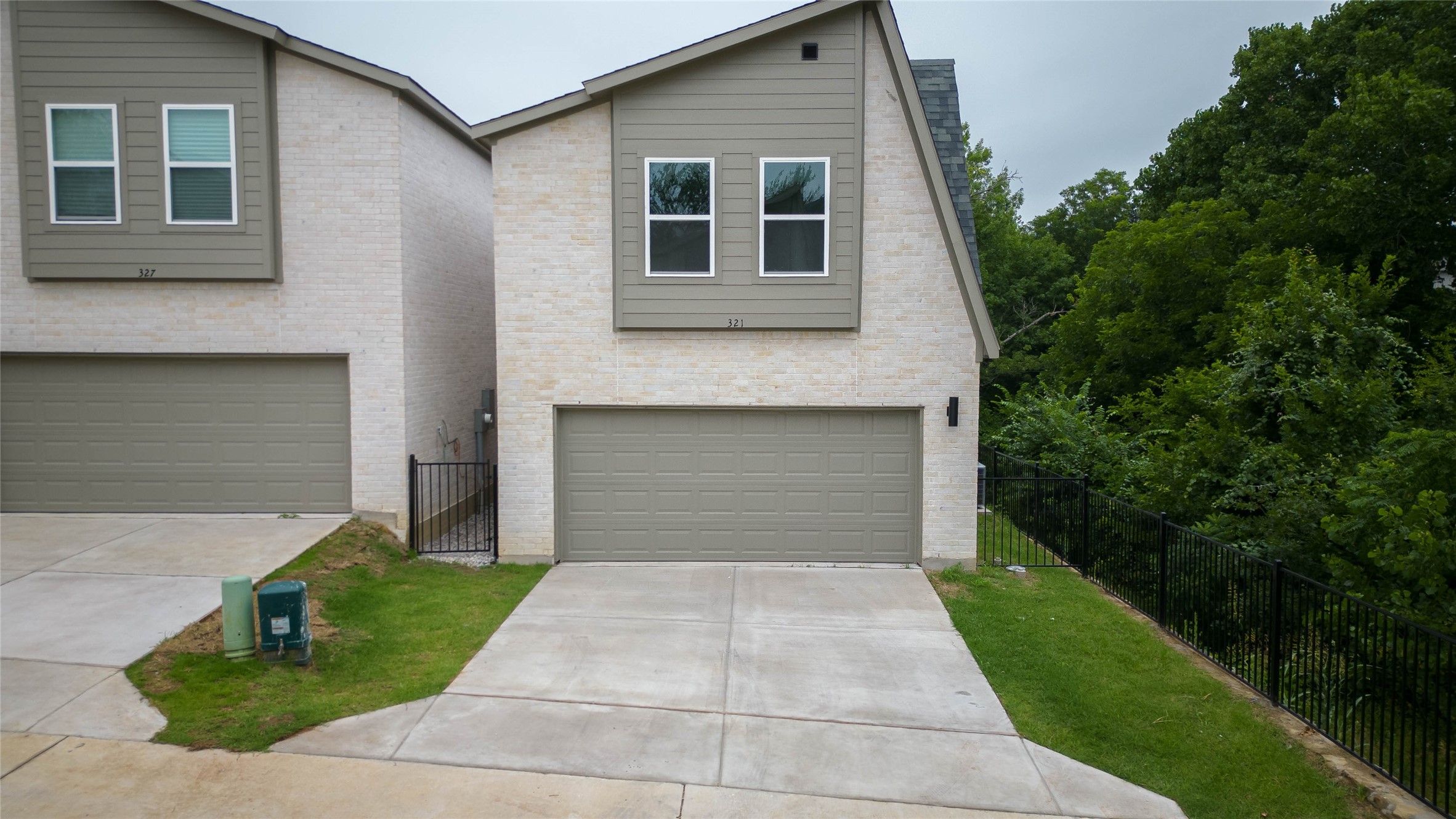 321 Oakbend Drive Lewisville TX 75067