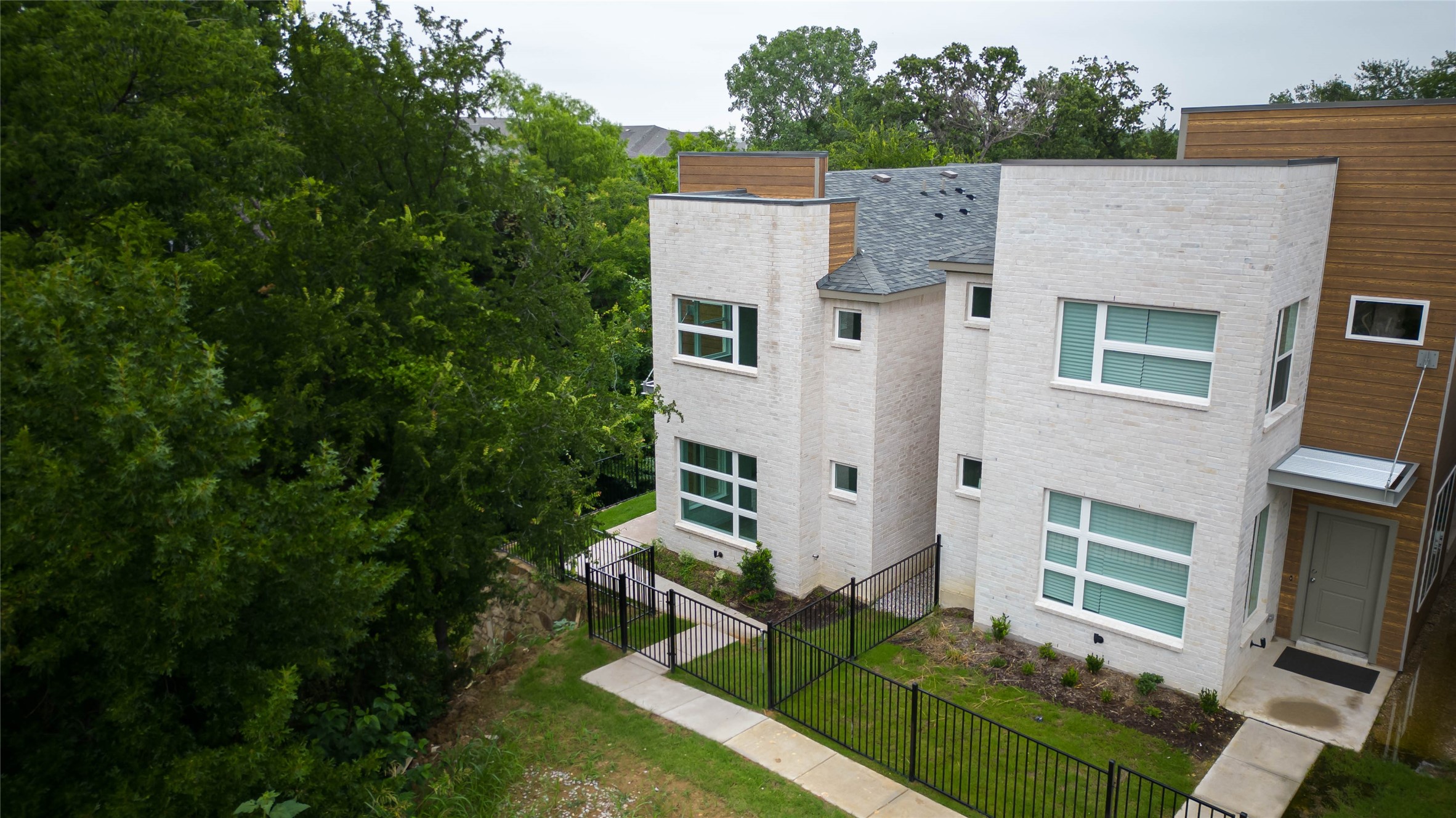 321 Oakbend Drive Lewisville TX 75067