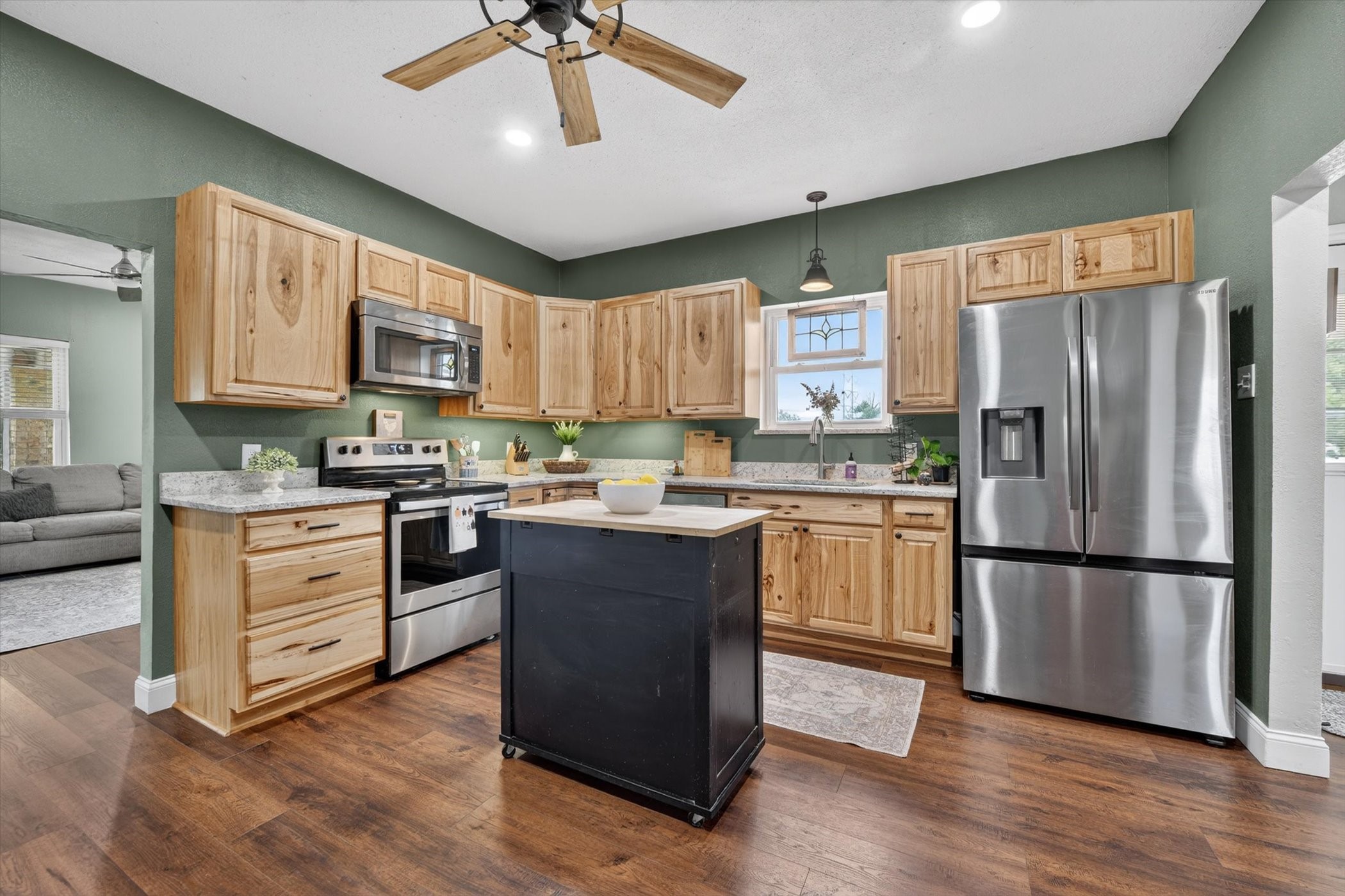 1808 Silver Creek Azle Road Azle TX 76020