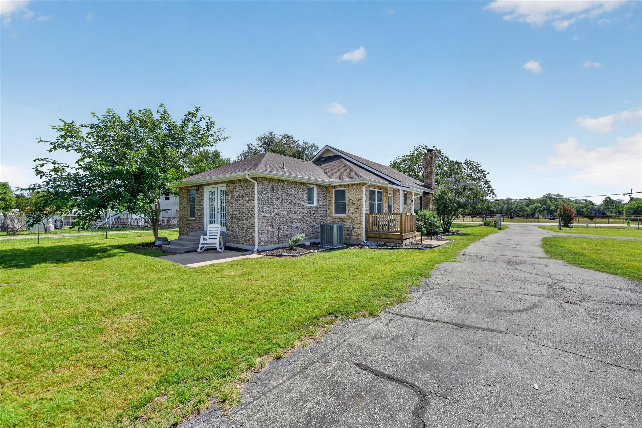 1808 Silver Creek Azle Road Azle TX 76020
