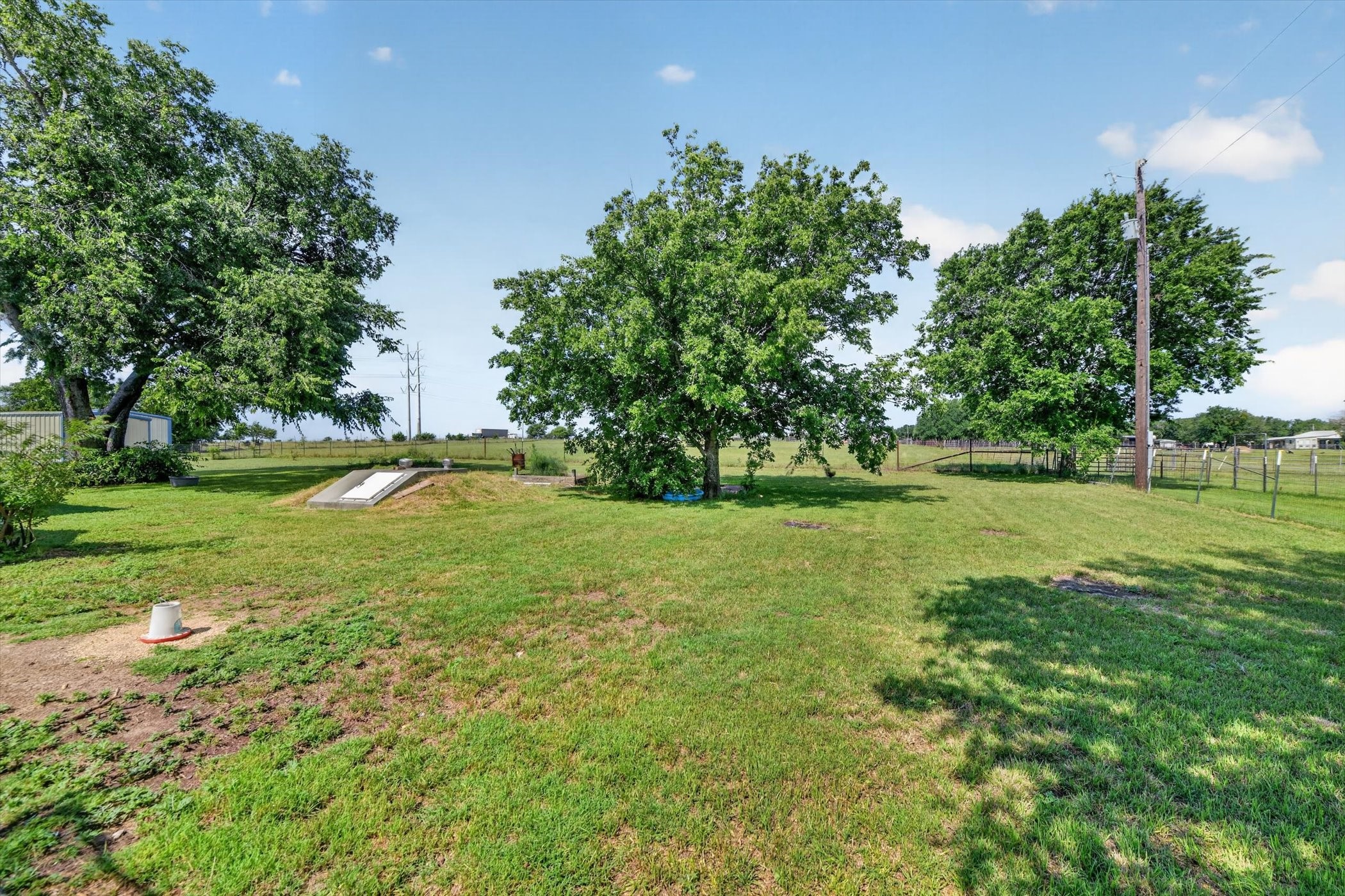 1808 Silver Creek Azle Road Azle TX 76020