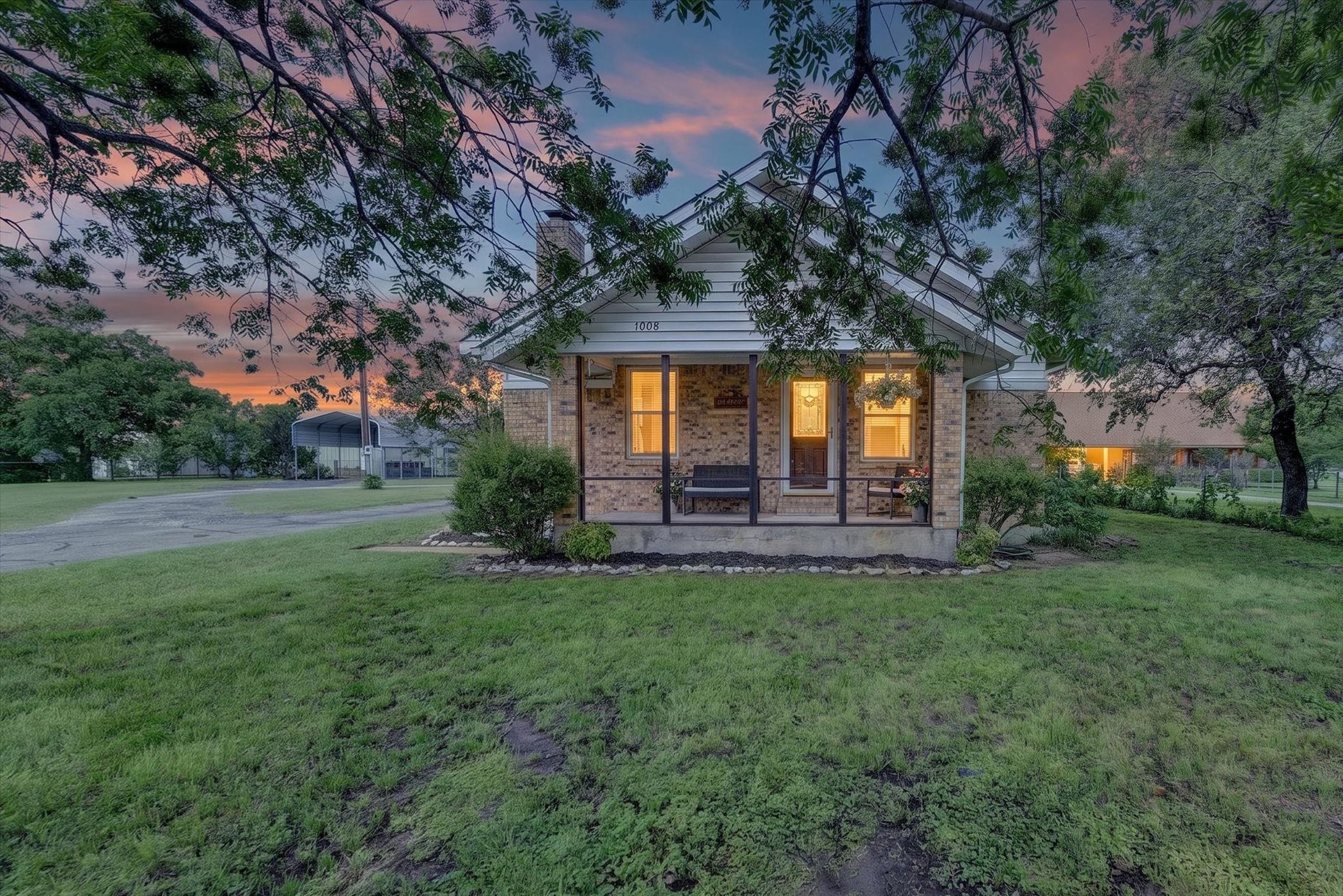 1808 Silver Creek Azle Road Azle TX 76020