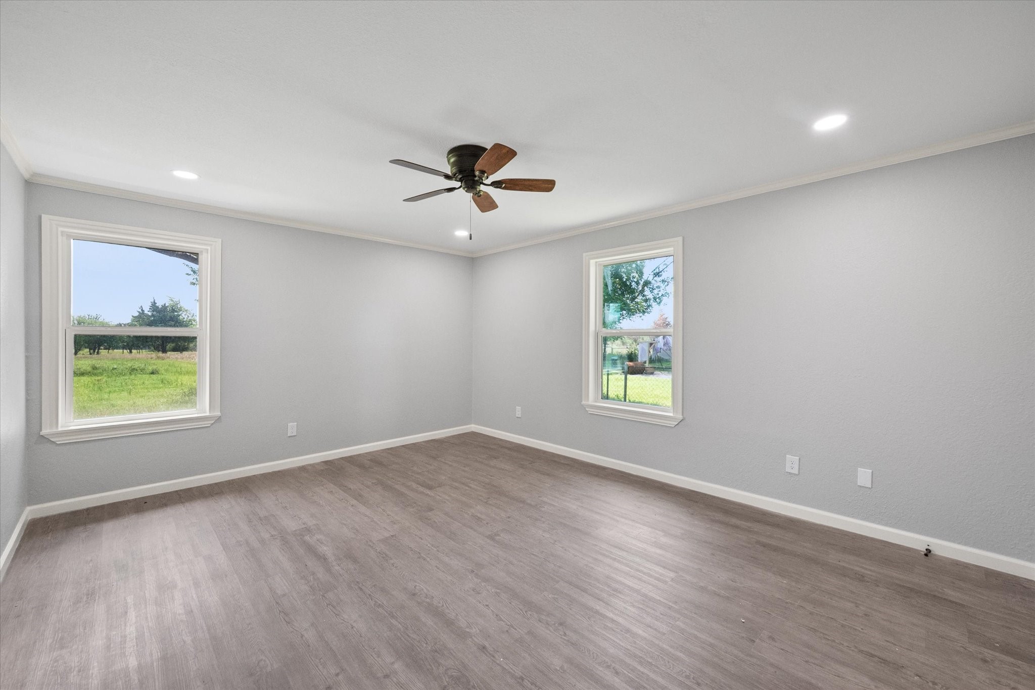 1009 N Spikes Road Corsicana TX 75110