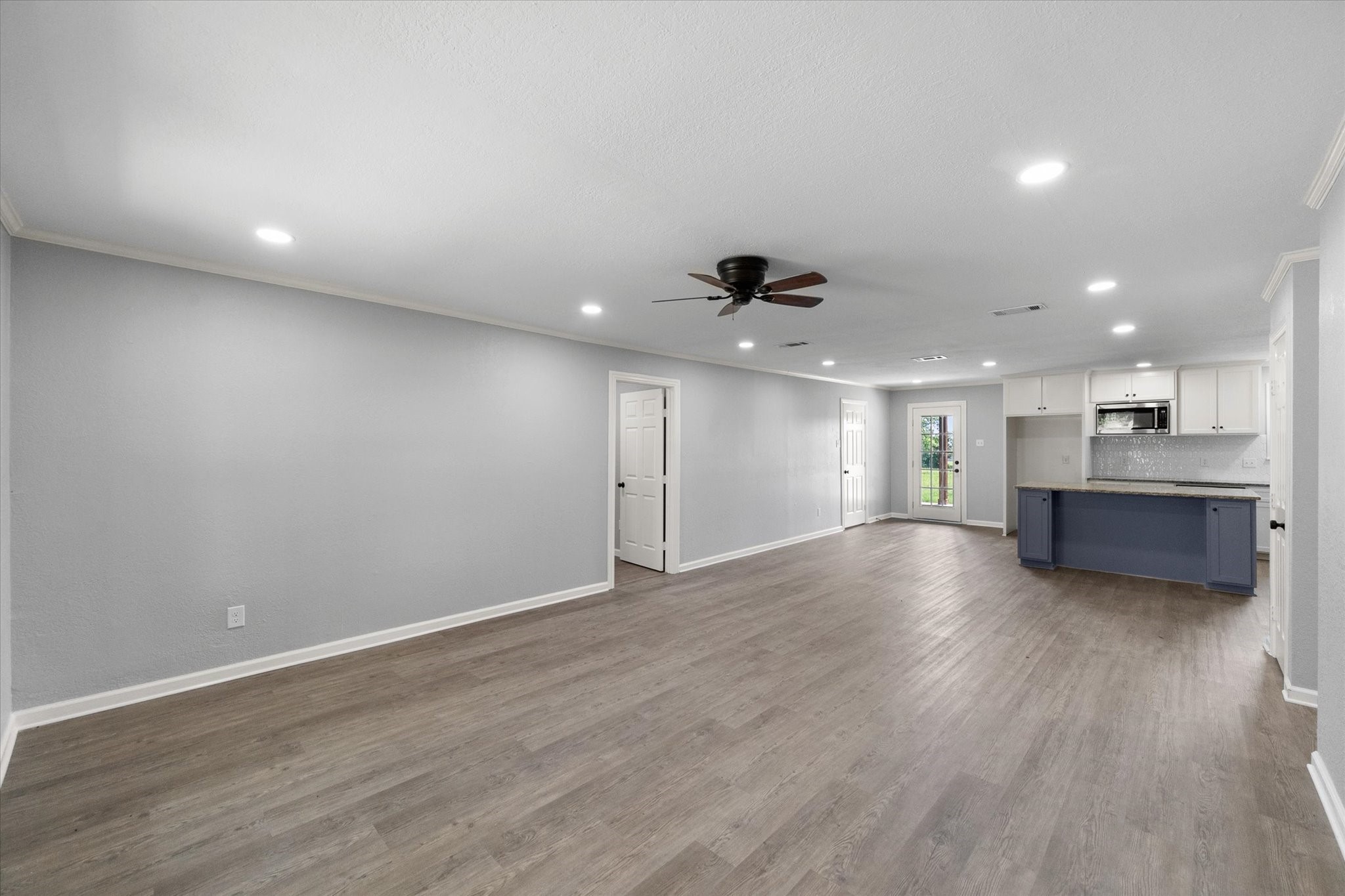 1009 N Spikes Road Corsicana TX 75110
