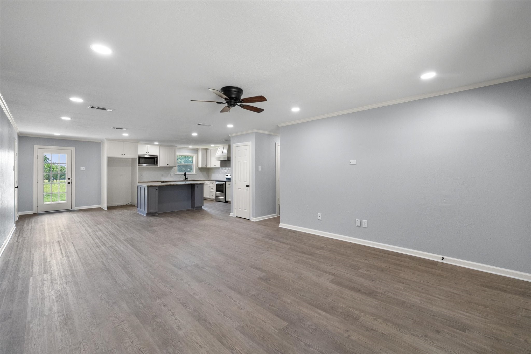 1009 N Spikes Road Corsicana TX 75110