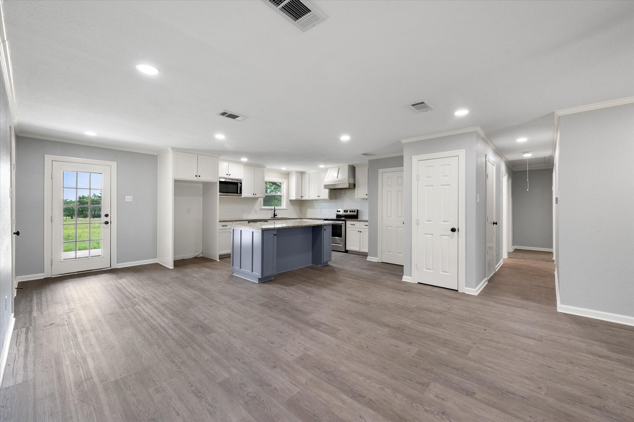 1009 N Spikes Road Corsicana TX 75110