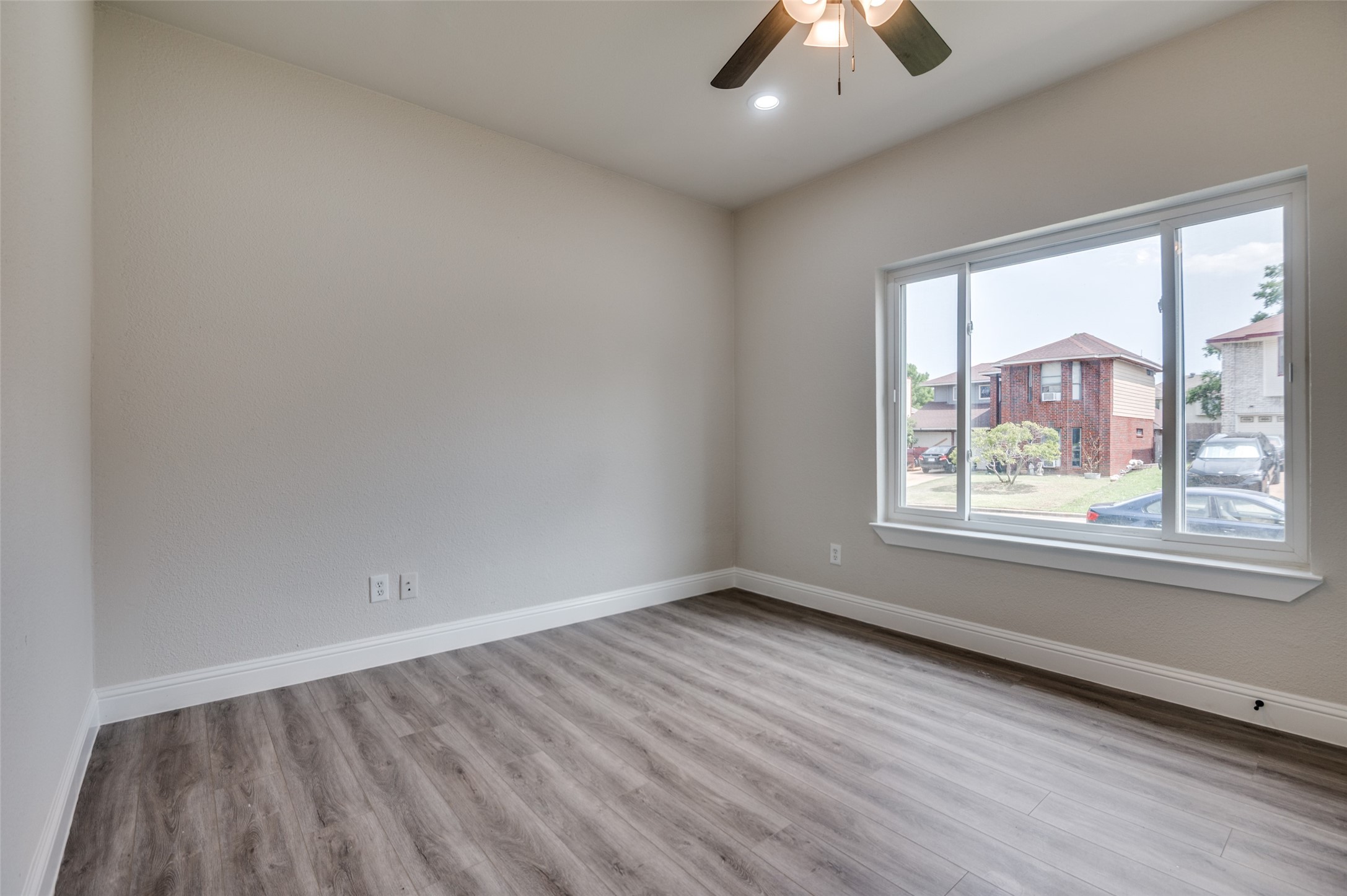 829 Foxridge Drive Arlington TX 76017