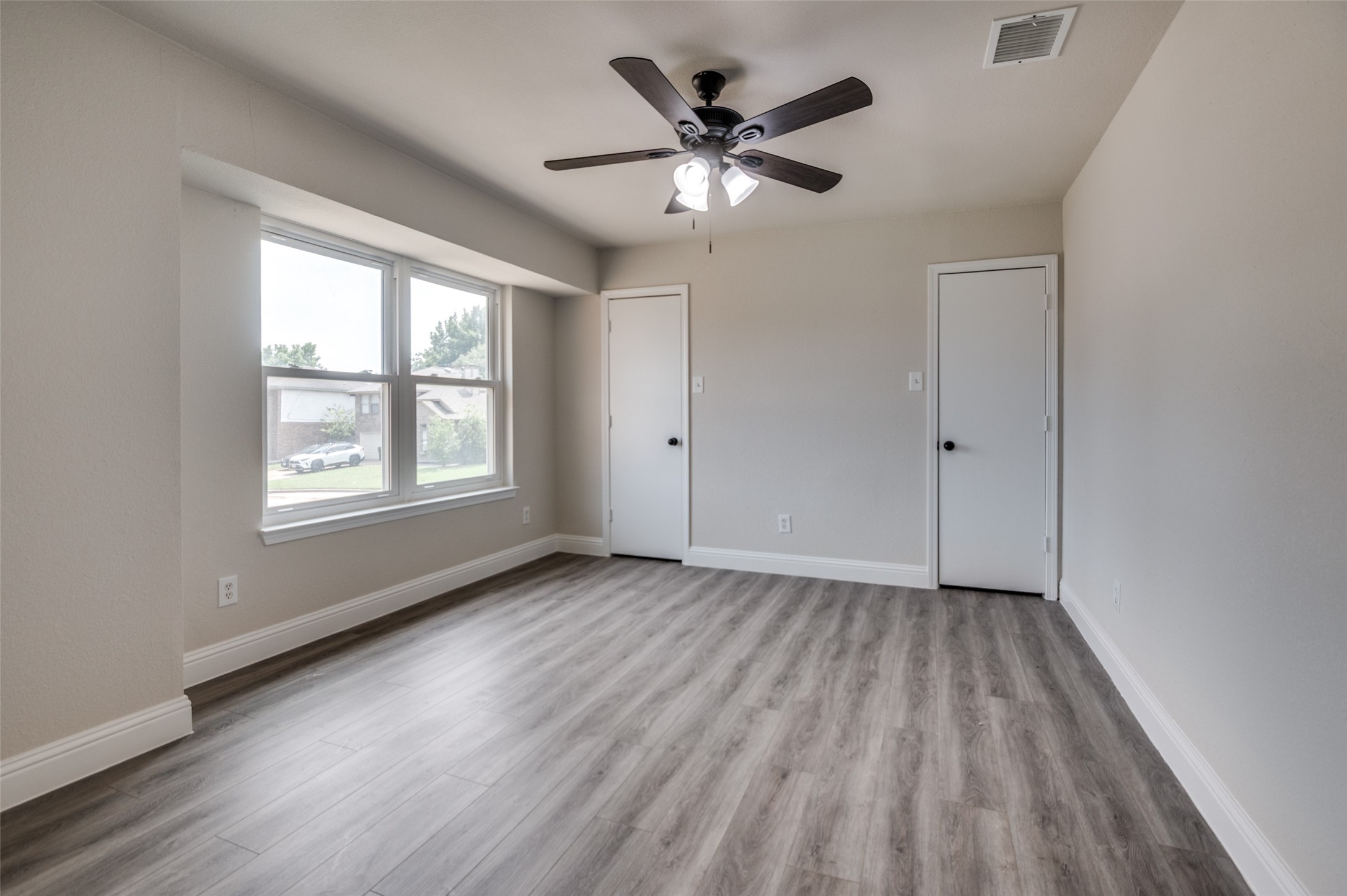 829 Foxridge Drive Arlington TX 76017