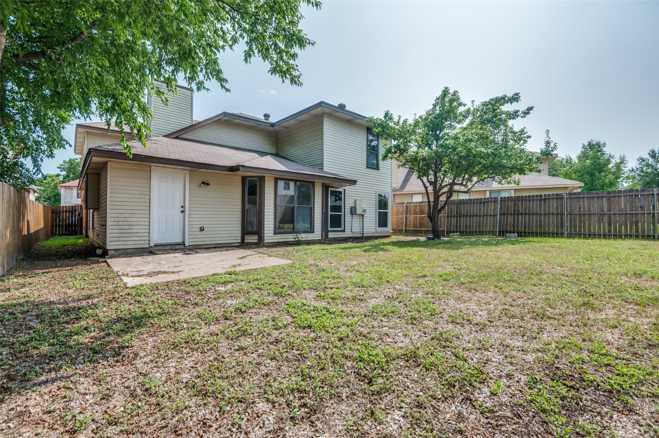 829 Foxridge Drive Arlington TX 76017