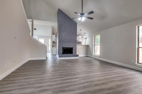 829 Foxridge Drive Arlington TX 76017