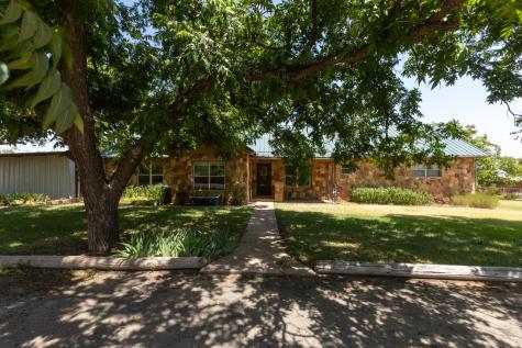 1316 Peach Street Coleman TX 76834