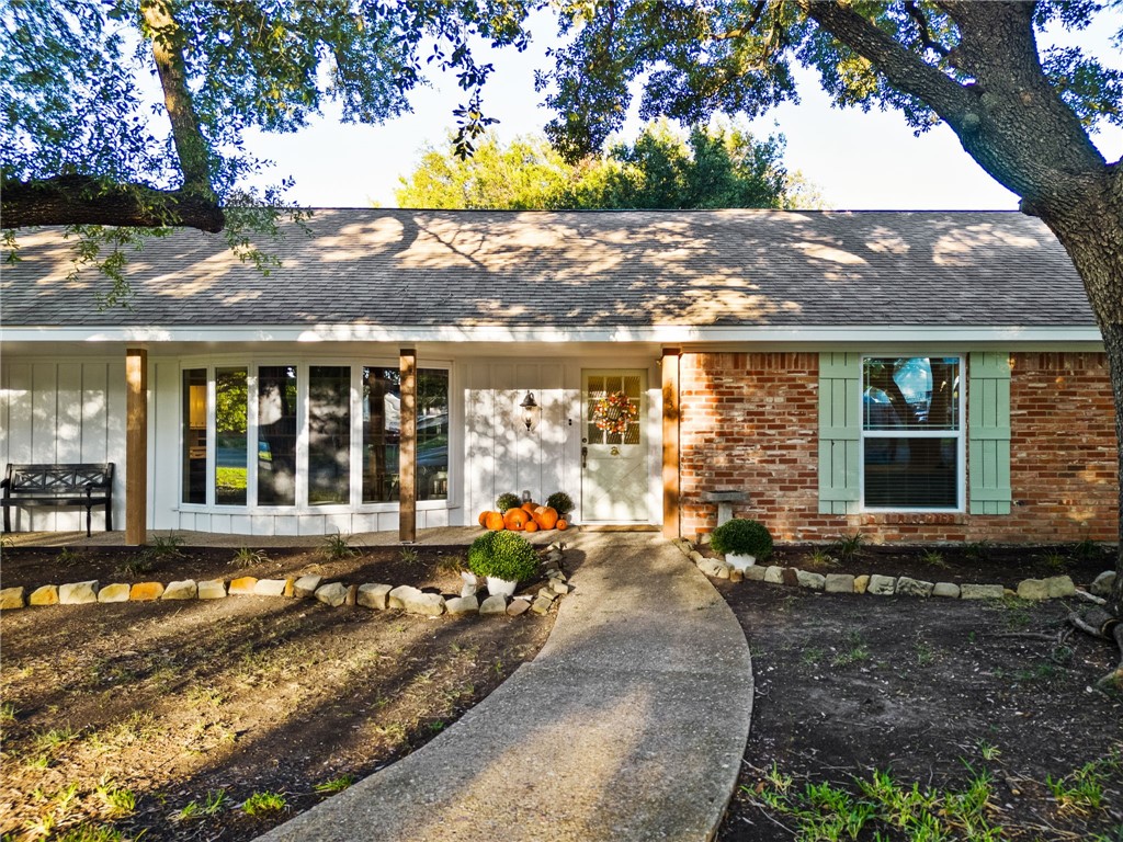 713 Willow Creek Drive Woodway TX 76712