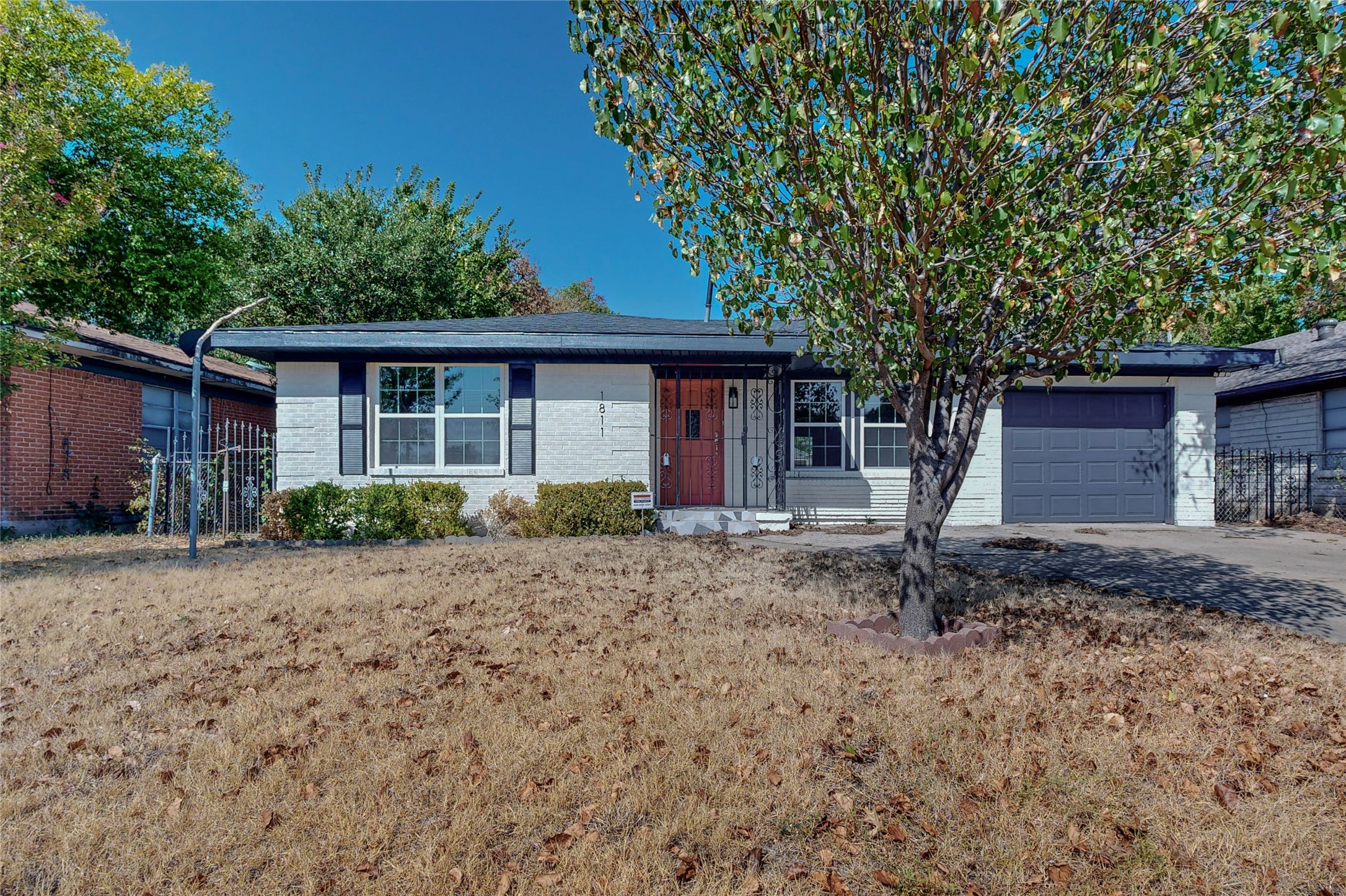 1811 S Vernon Avenue Dallas TX 75224