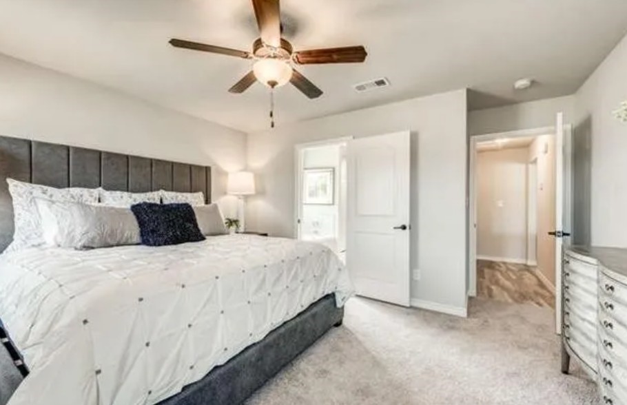 144 County Road 4869 Azle TX 76020