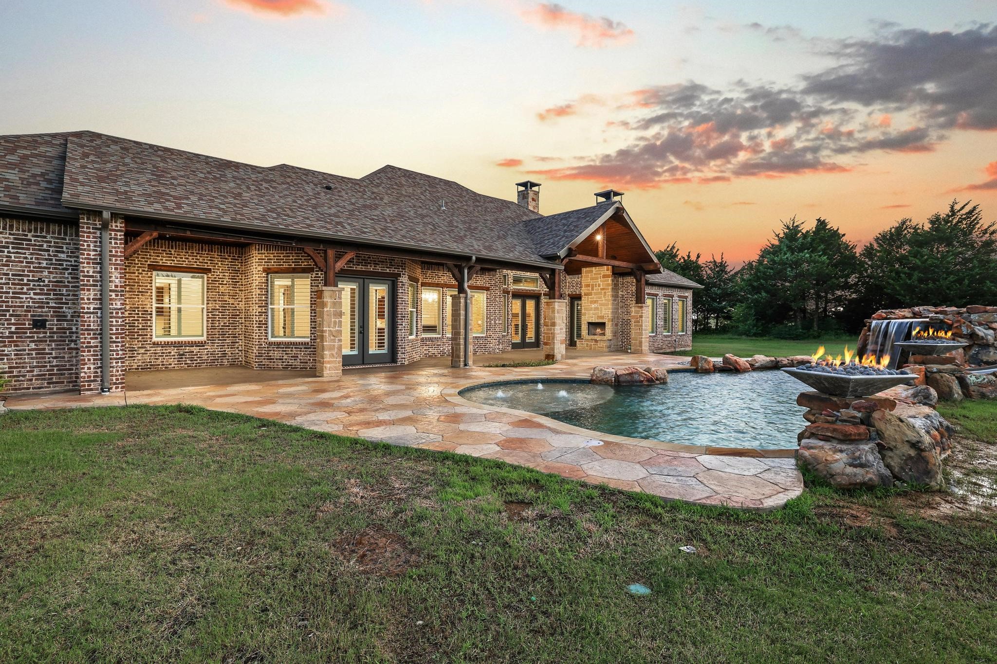 231 Geis Drive Pottsboro TX 75076