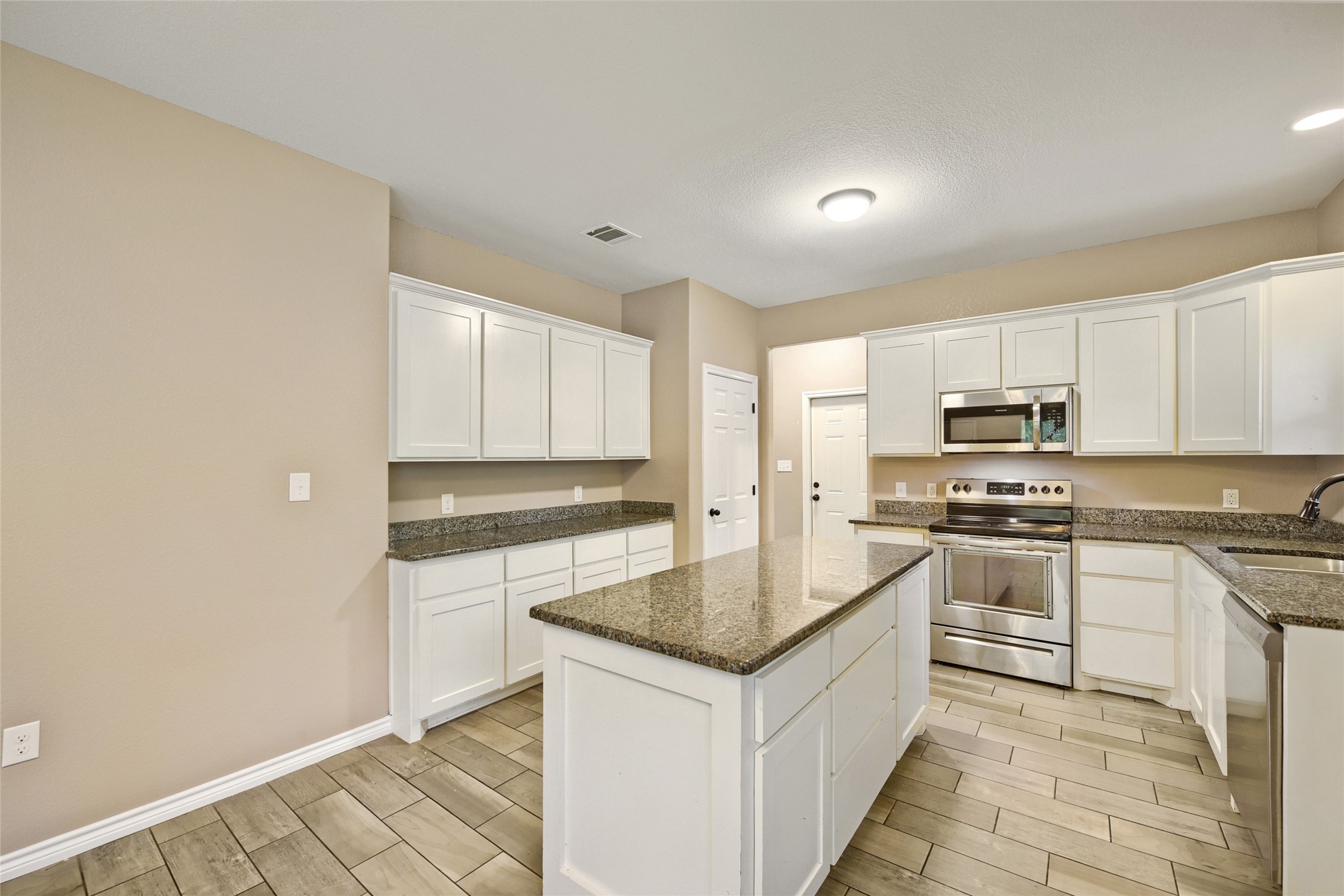 1101 Baird Street Cleburne TX 76033