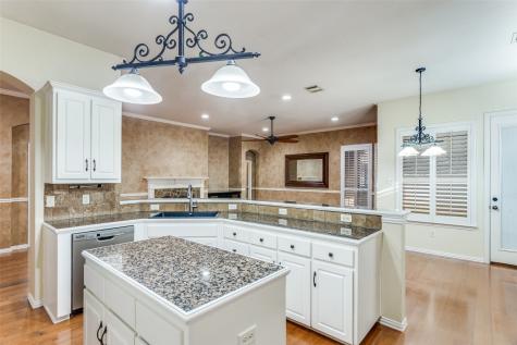 8312 Teja Trail Benbrook TX 76126