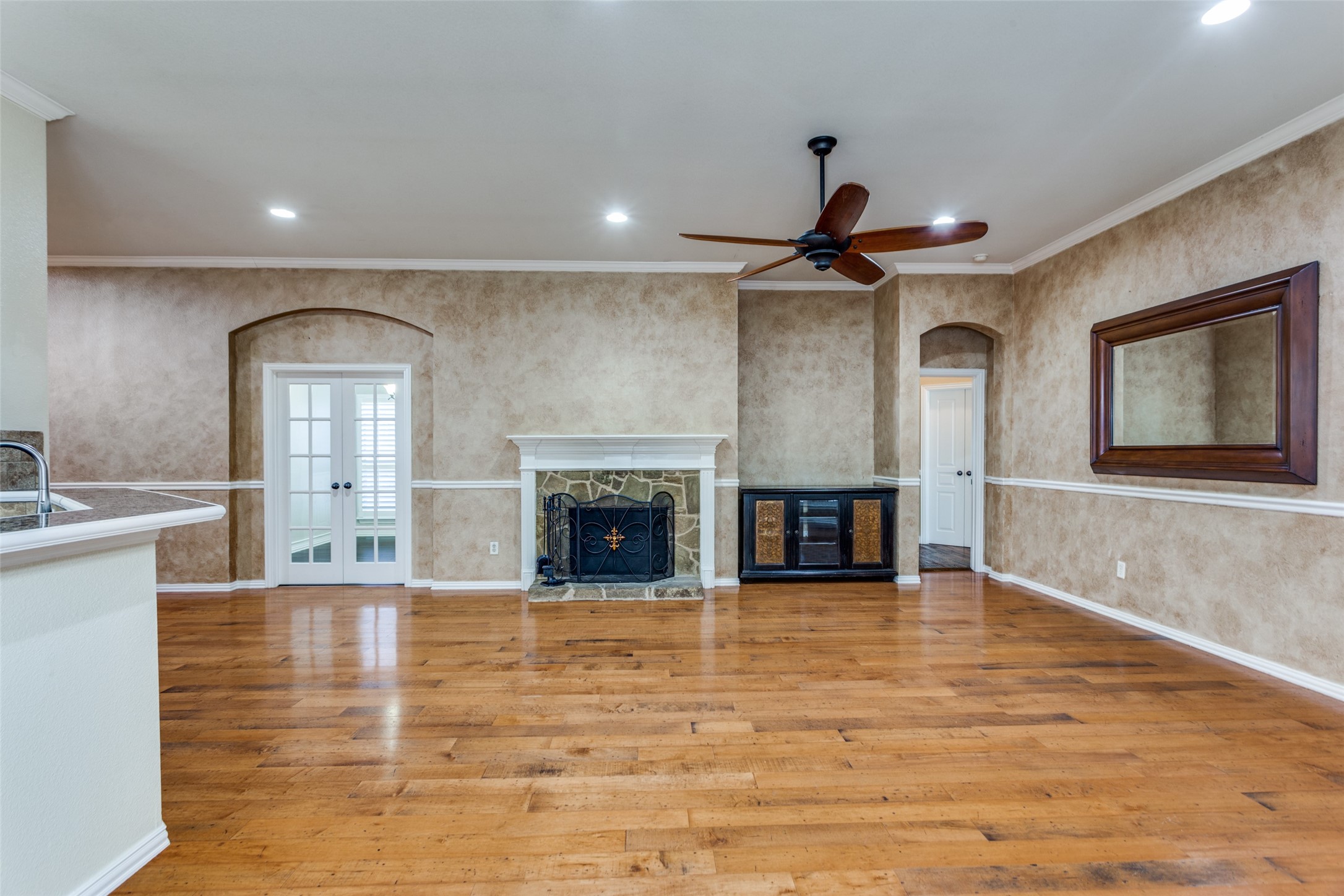 8312 Teja Trail Benbrook TX 76126