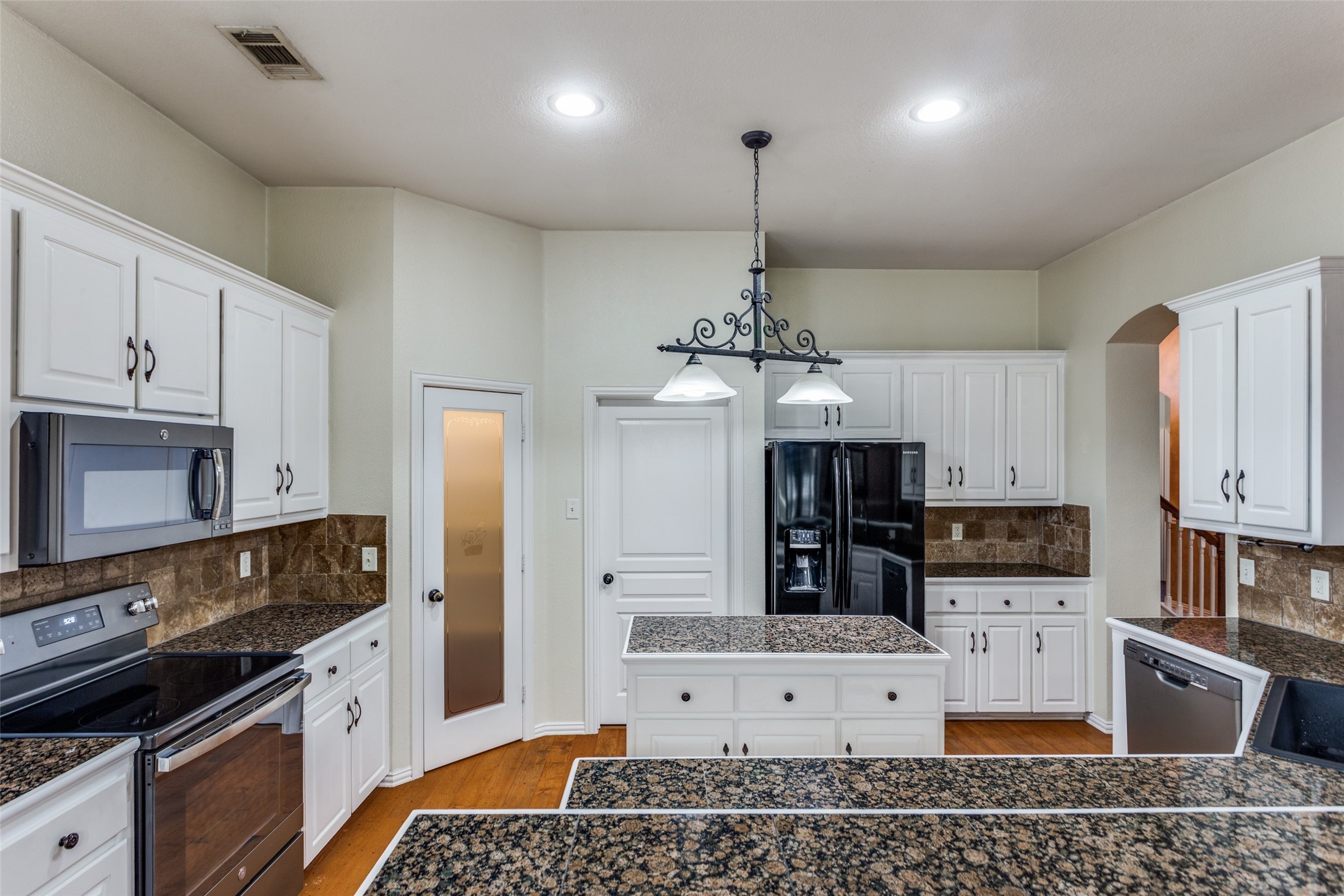 8312 Teja Trail Benbrook TX 76126