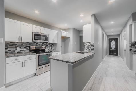 1819 Crooked Creek Lane Arlington TX 76006