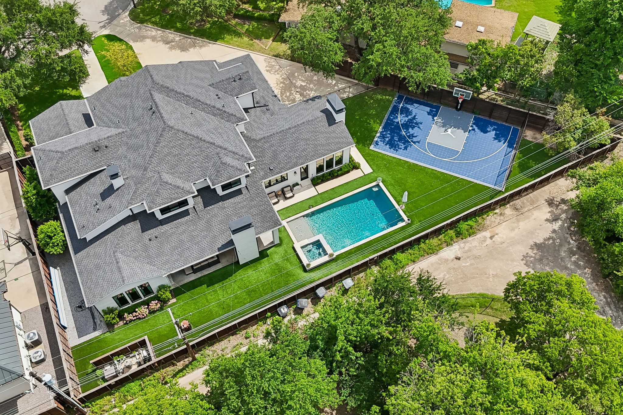 5105 Del Roy Drive Dallas TX 75229