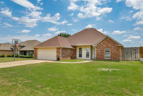 2508 Santa Fe Trail Sanger TX 76266