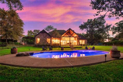 300 Hickory Creek Circle Gun Barrel City TX 75156