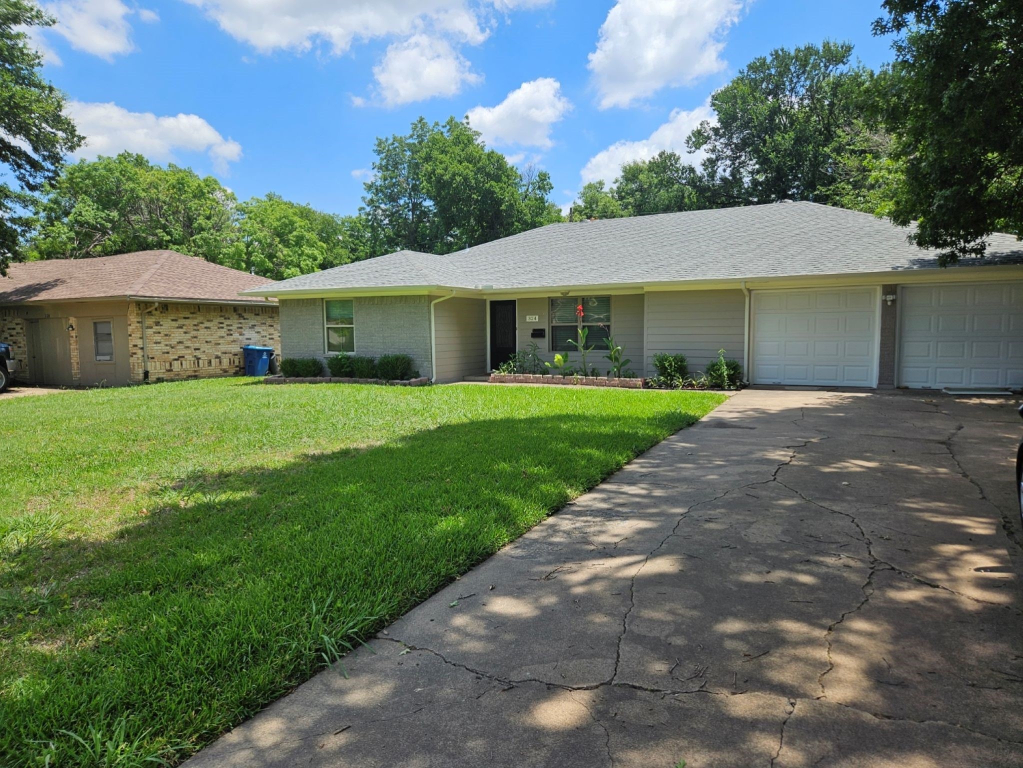 324 Meadowcreek Drive Desoto TX 75115