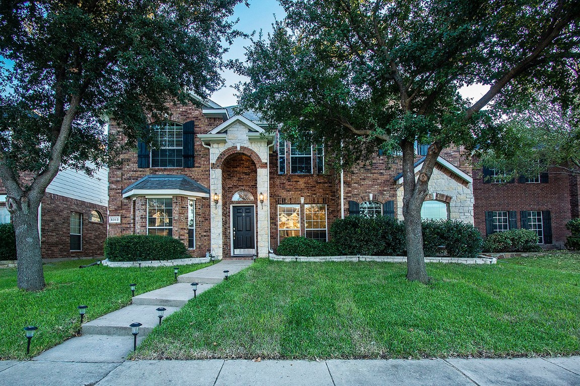 1312 Vinehill Court Allen TX 75002