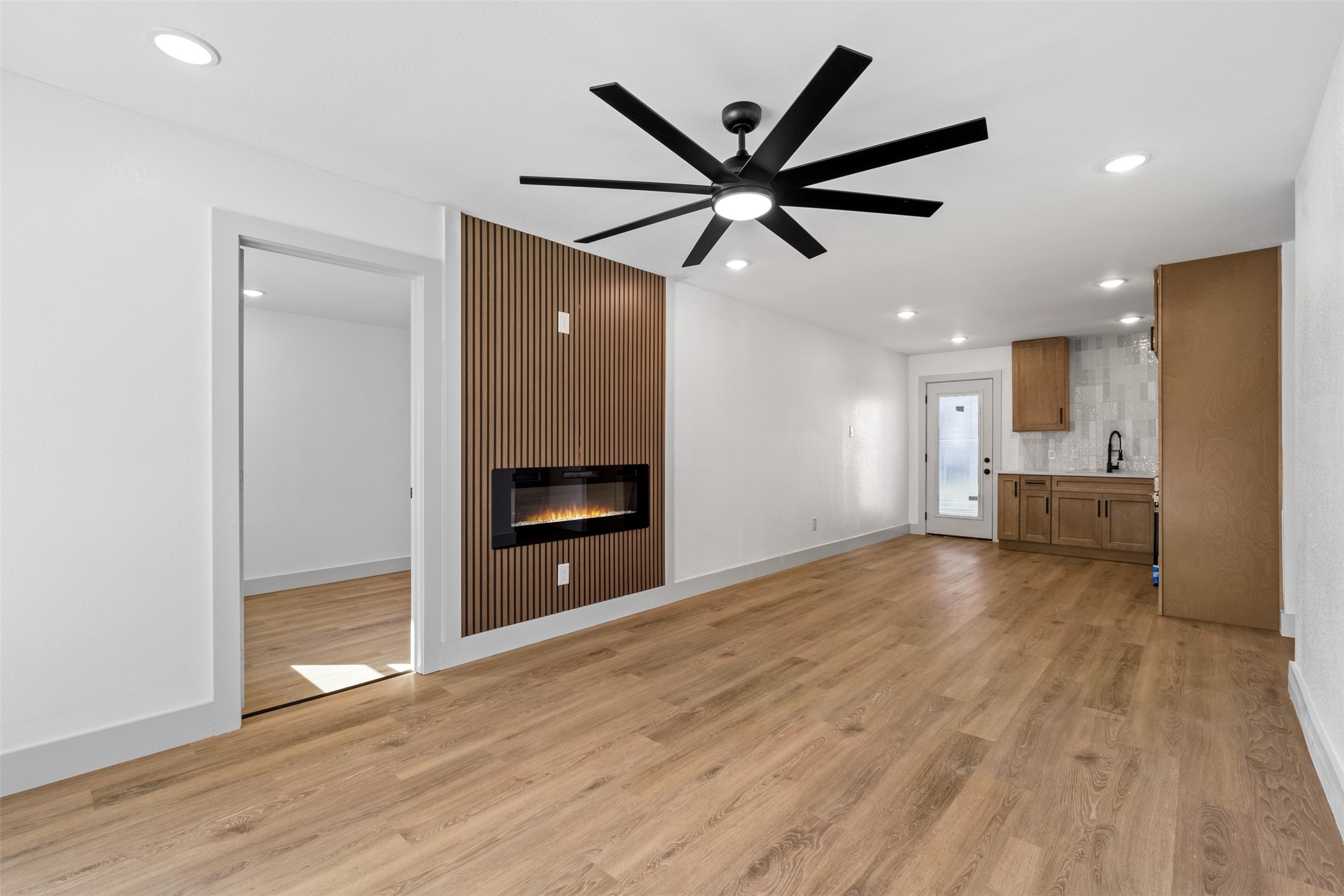 1105 Richard Drive Garland TX 75040