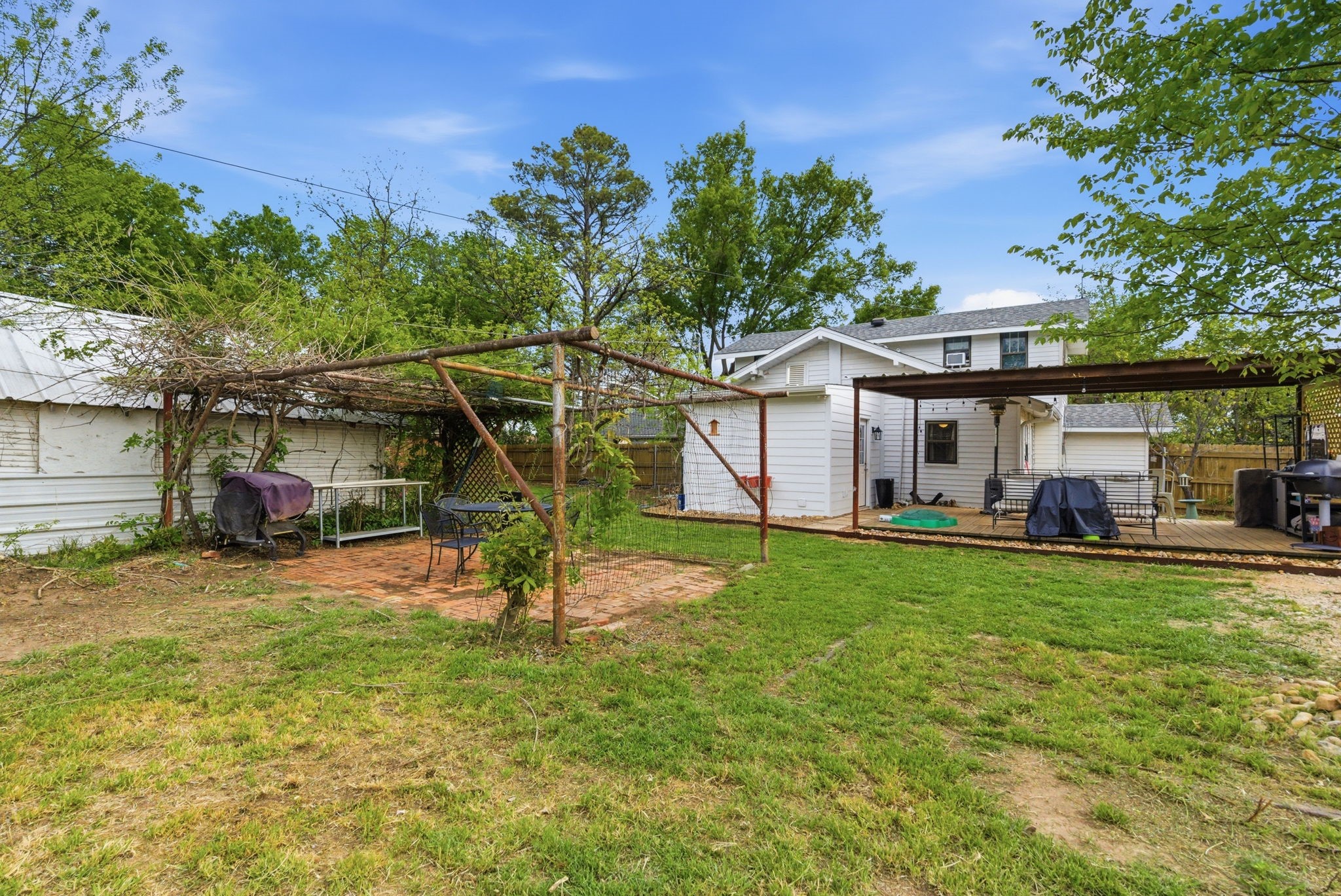 909 3rd Street Graham TX 76450