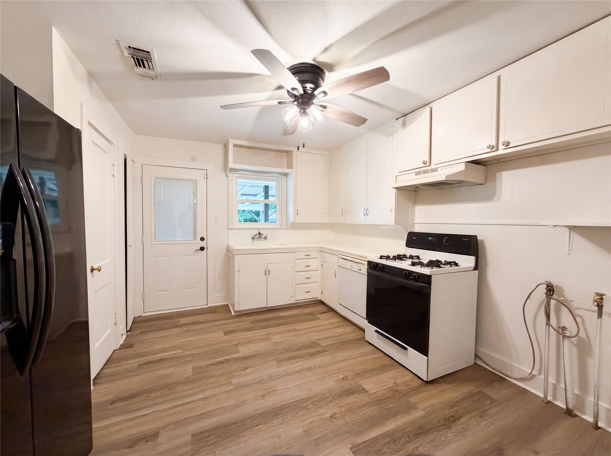 2724 Halbert Street Fort Worth TX 76112