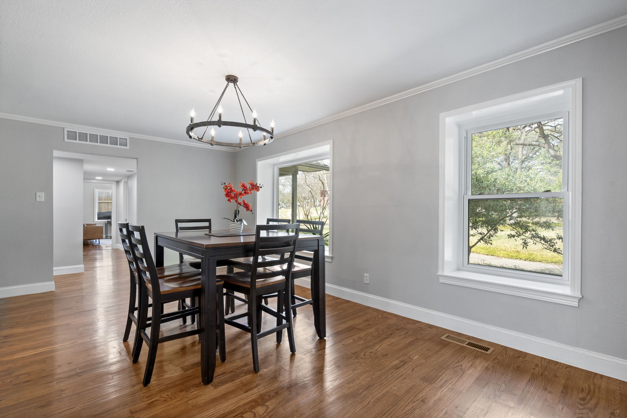 9576 Ash Creek Drive Dallas TX 75228