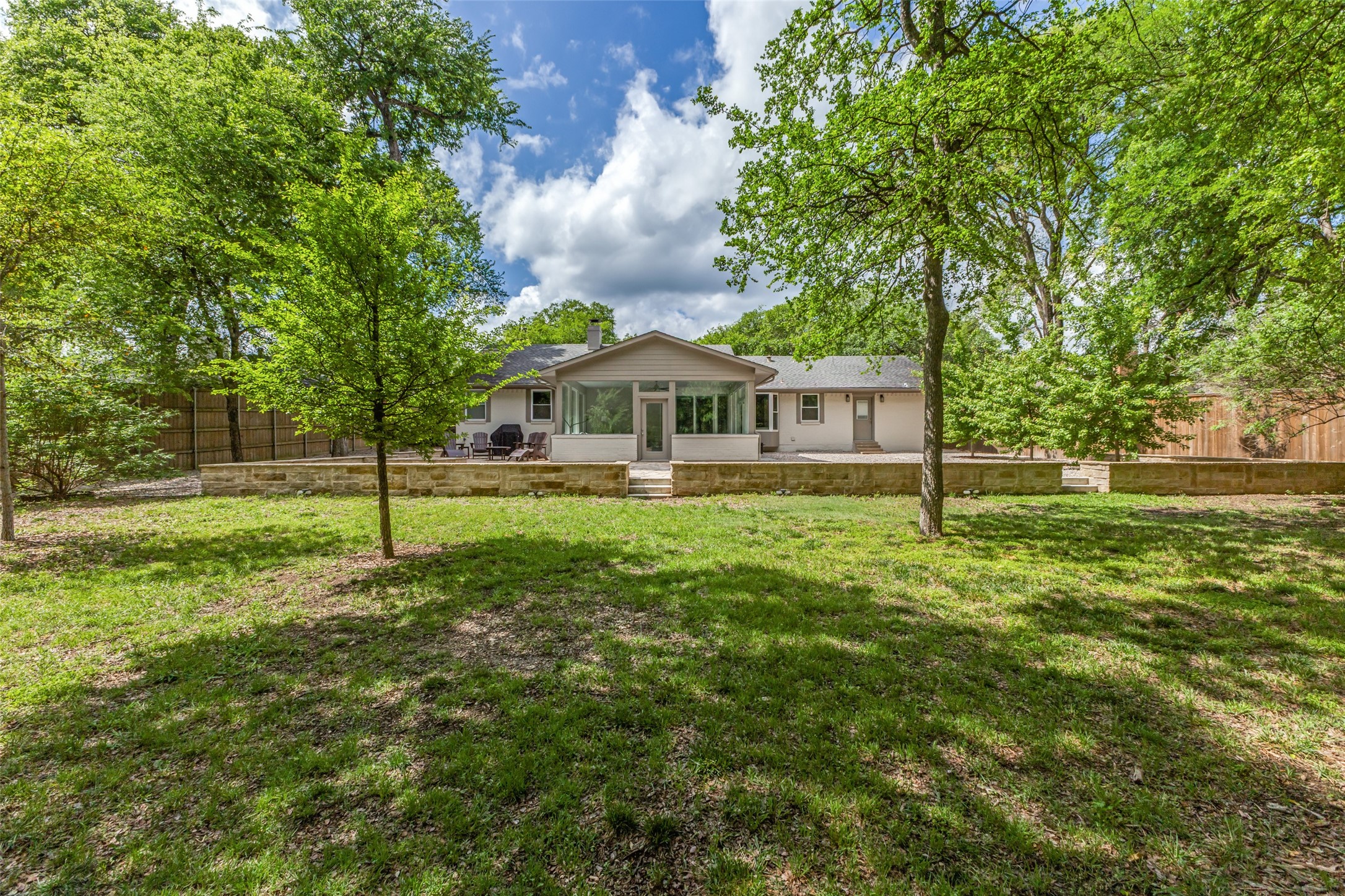 9576 Ash Creek Drive Dallas TX 75228