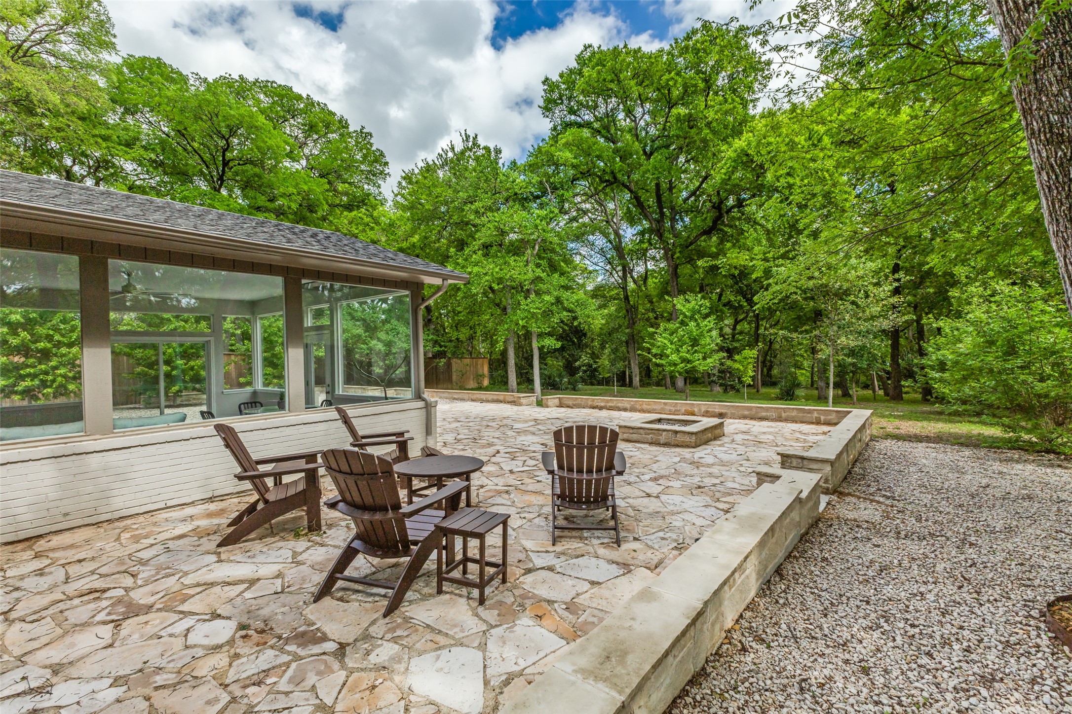 9576 Ash Creek Drive Dallas TX 75228