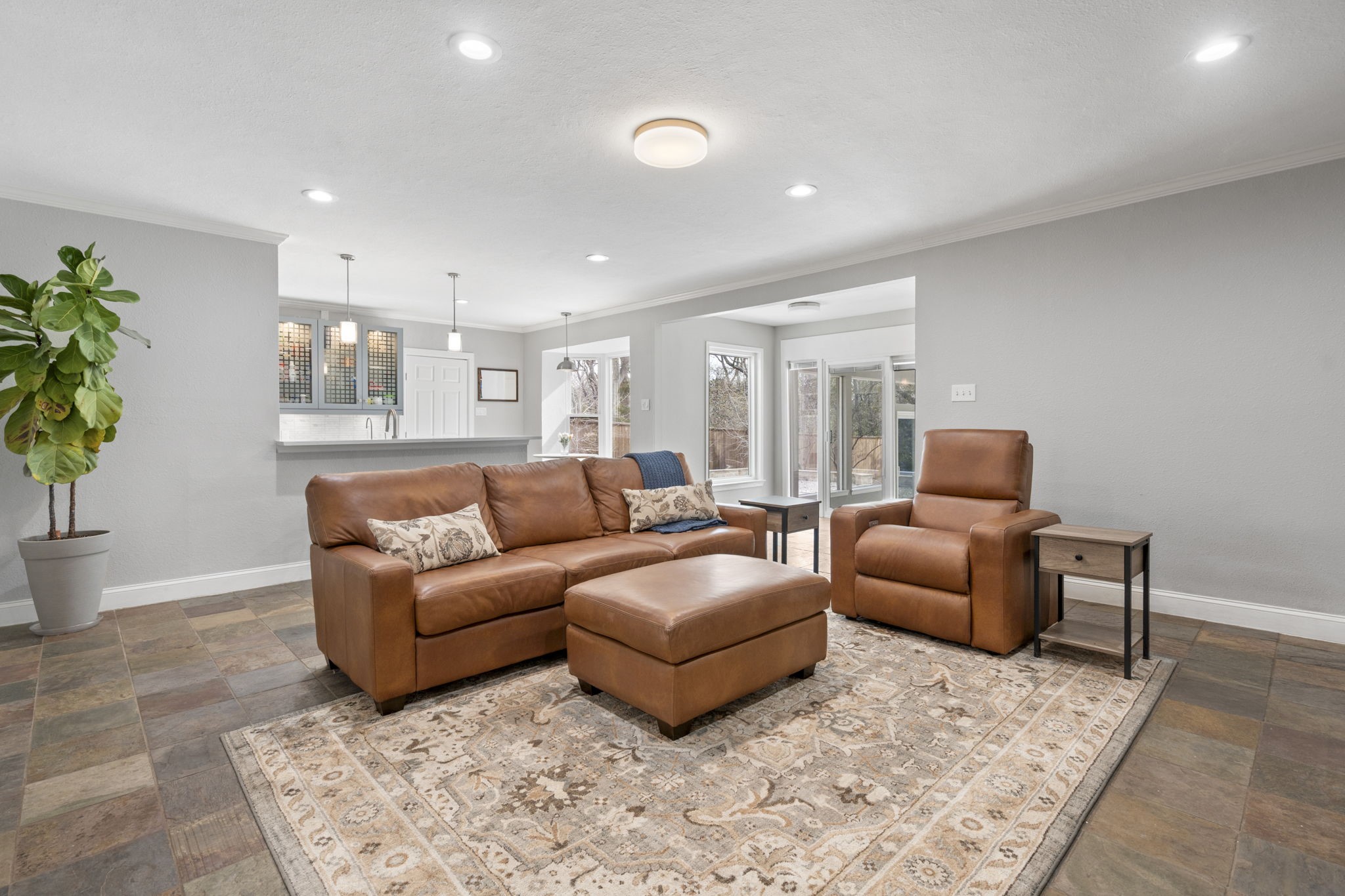 9576 Ash Creek Drive Dallas TX 75228