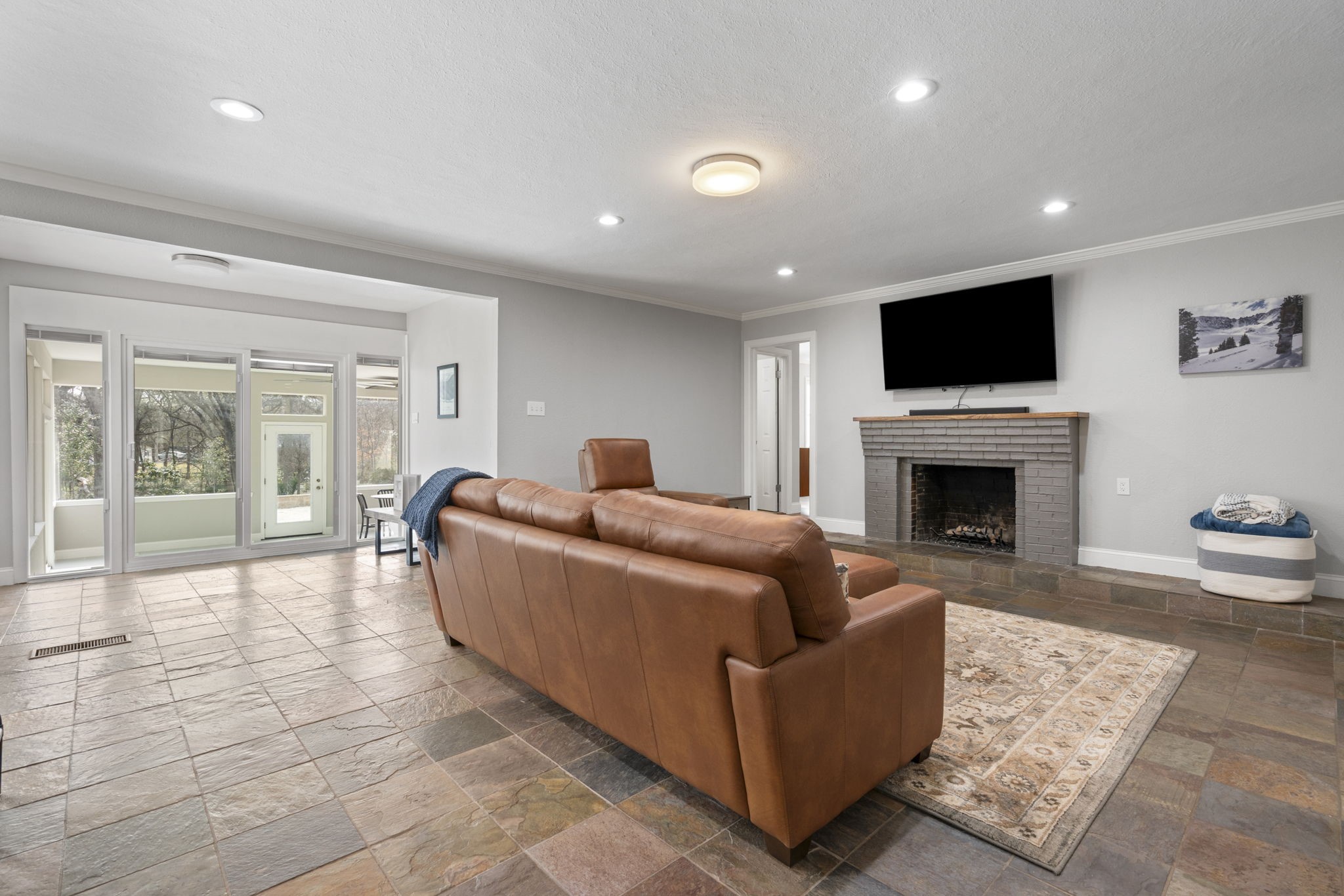 9576 Ash Creek Drive Dallas TX 75228