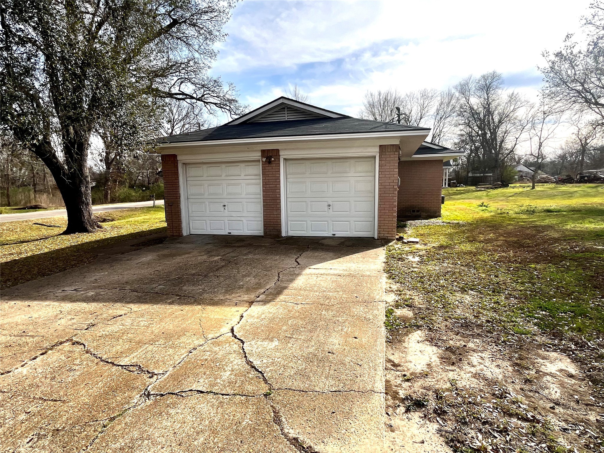 915 N Spring Street Grand Saline TX 75140