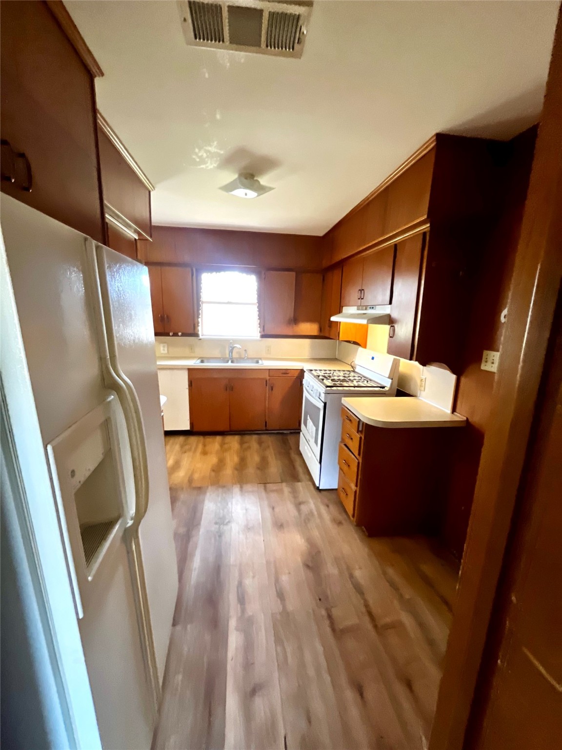 915 N Spring Street Grand Saline TX 75140