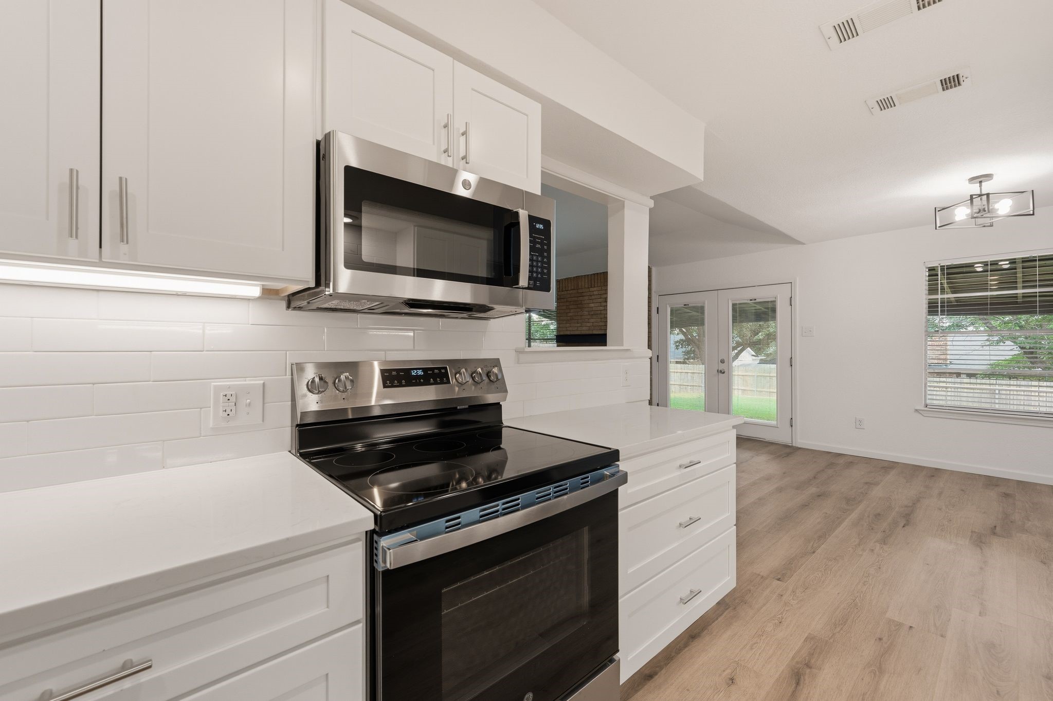 6748 Greenacres Drive North Richland Hills TX 76182