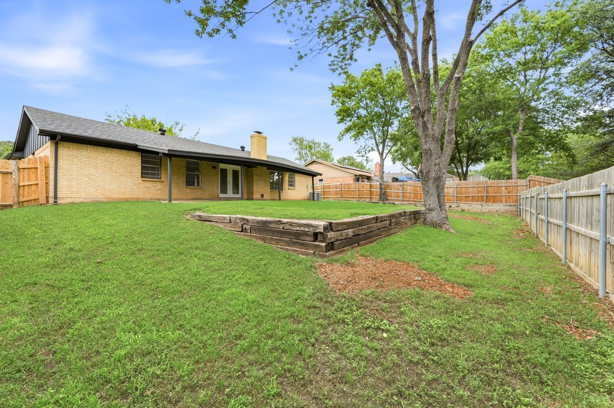 6748 Greenacres Drive North Richland Hills TX 76182