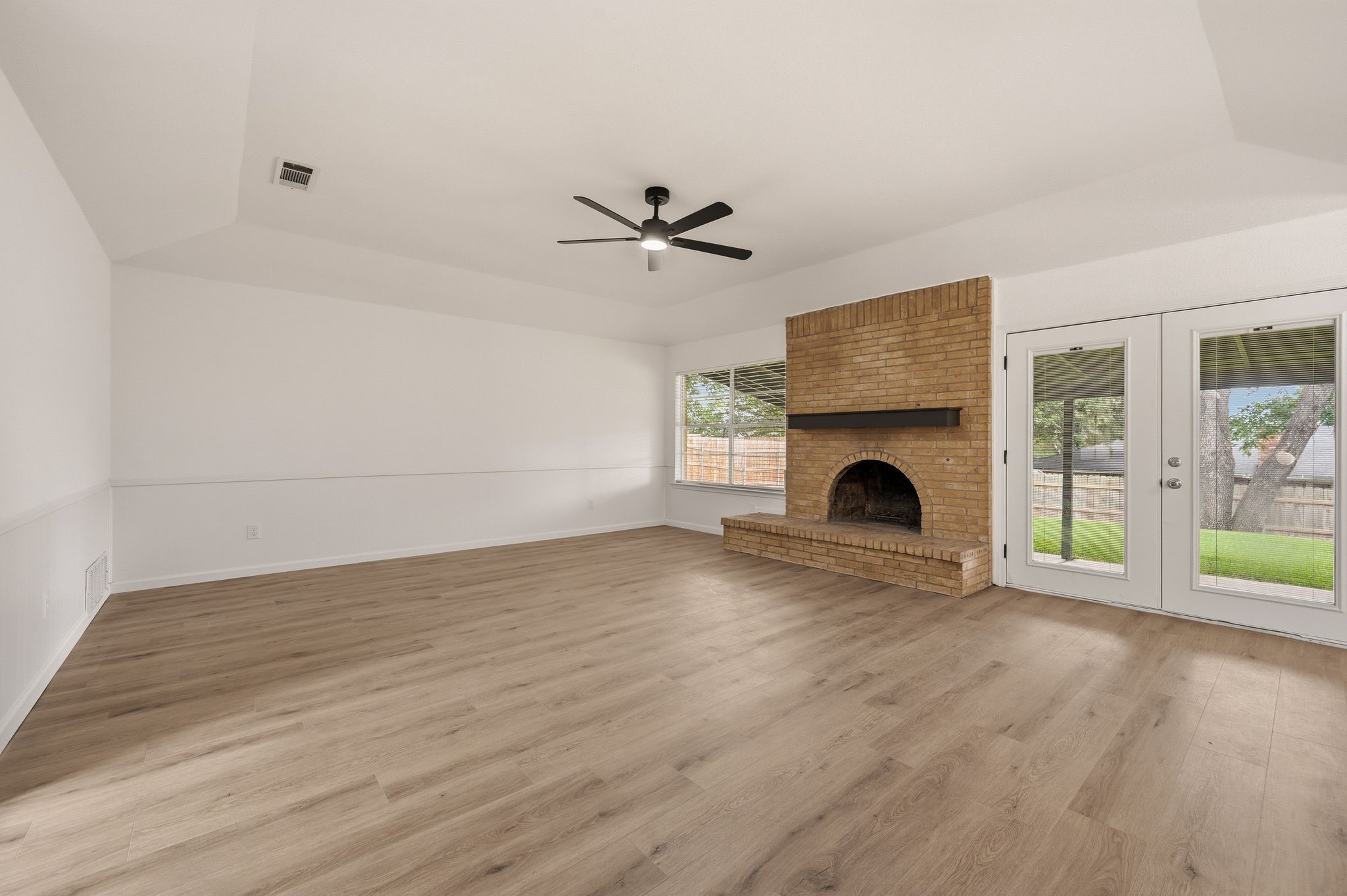 6748 Greenacres Drive North Richland Hills TX 76182