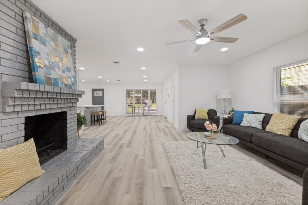 12436 Oberlin Drive Dallas TX 75243