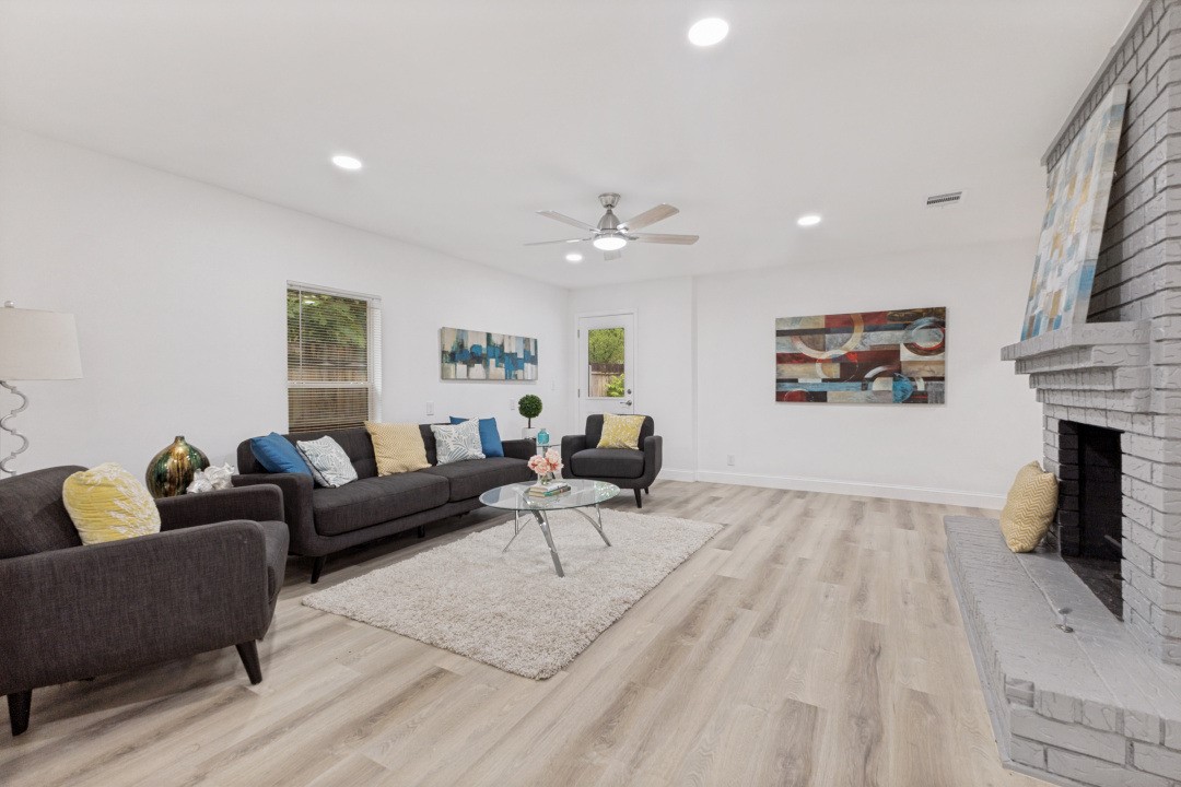 12436 Oberlin Drive Dallas TX 75243