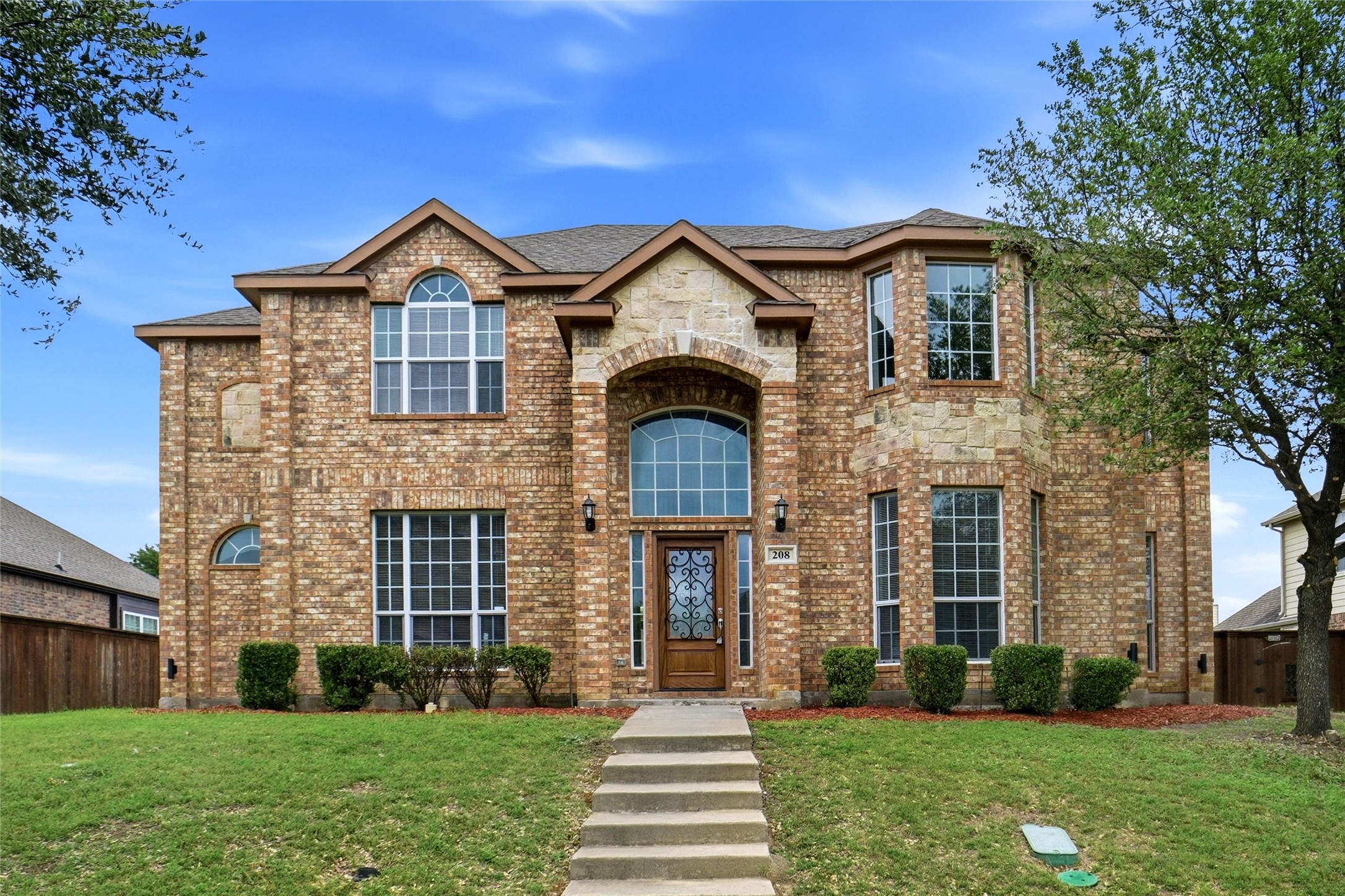 208 Wisteria Way Red Oak TX 75154