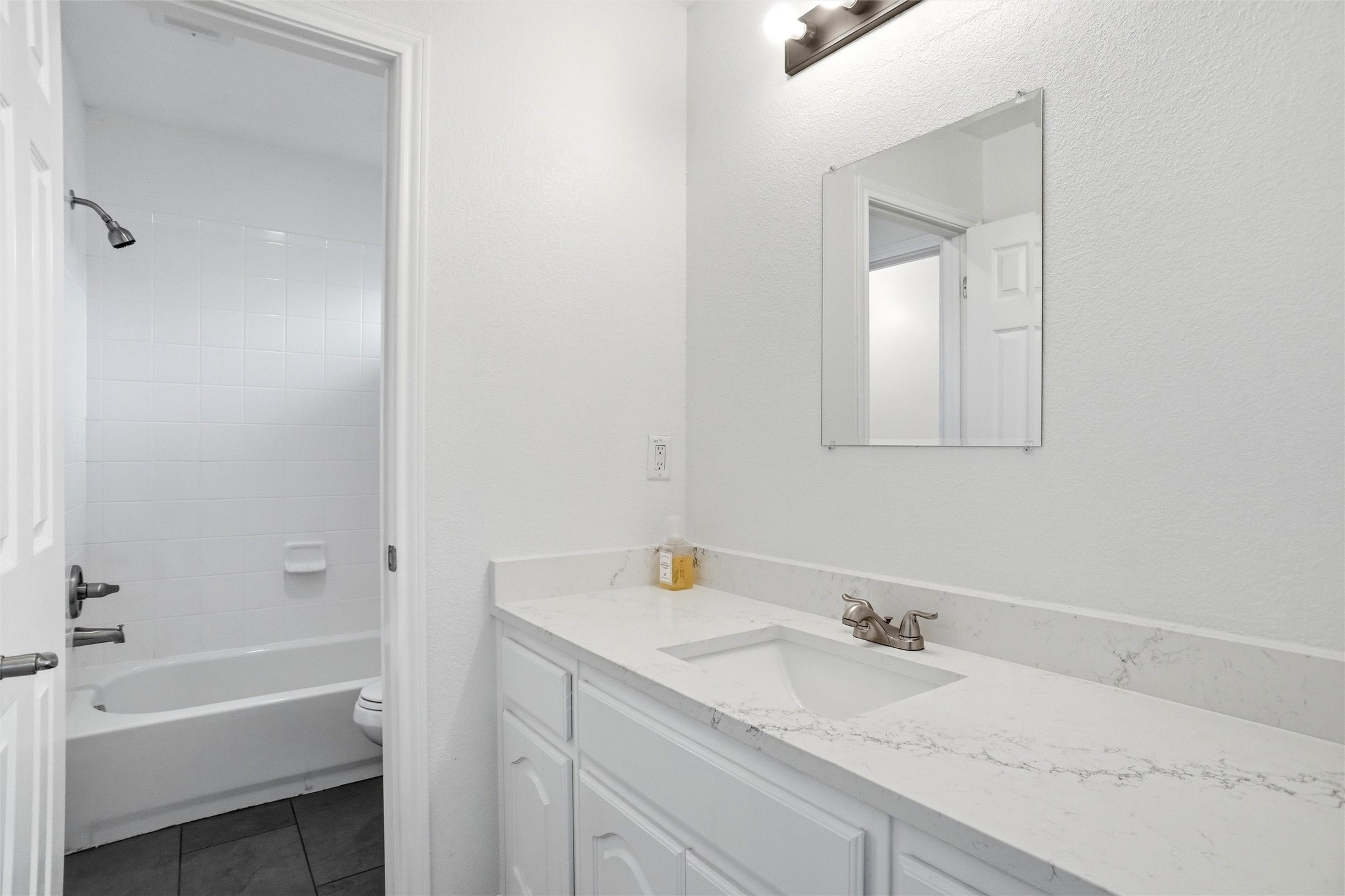 208 Wisteria Way Red Oak TX 75154