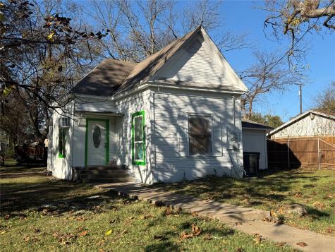 411 W Hester Street Sherman TX 75090