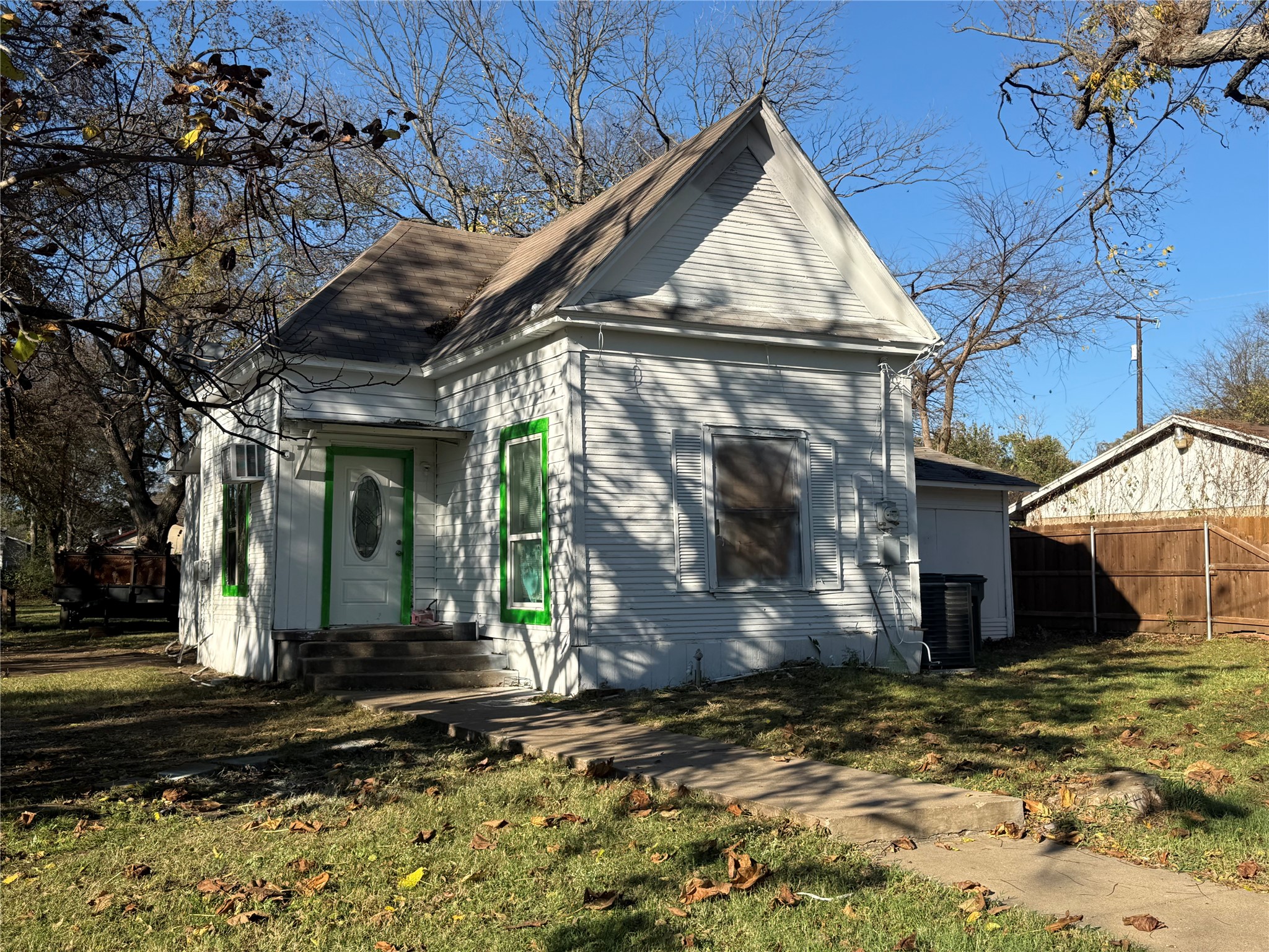 411 W Hester Street Sherman TX 75090