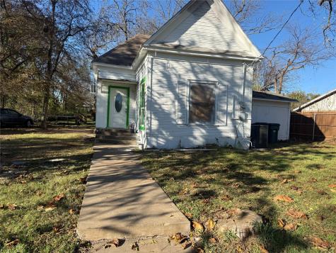 411 W Hester Street Sherman TX 75090